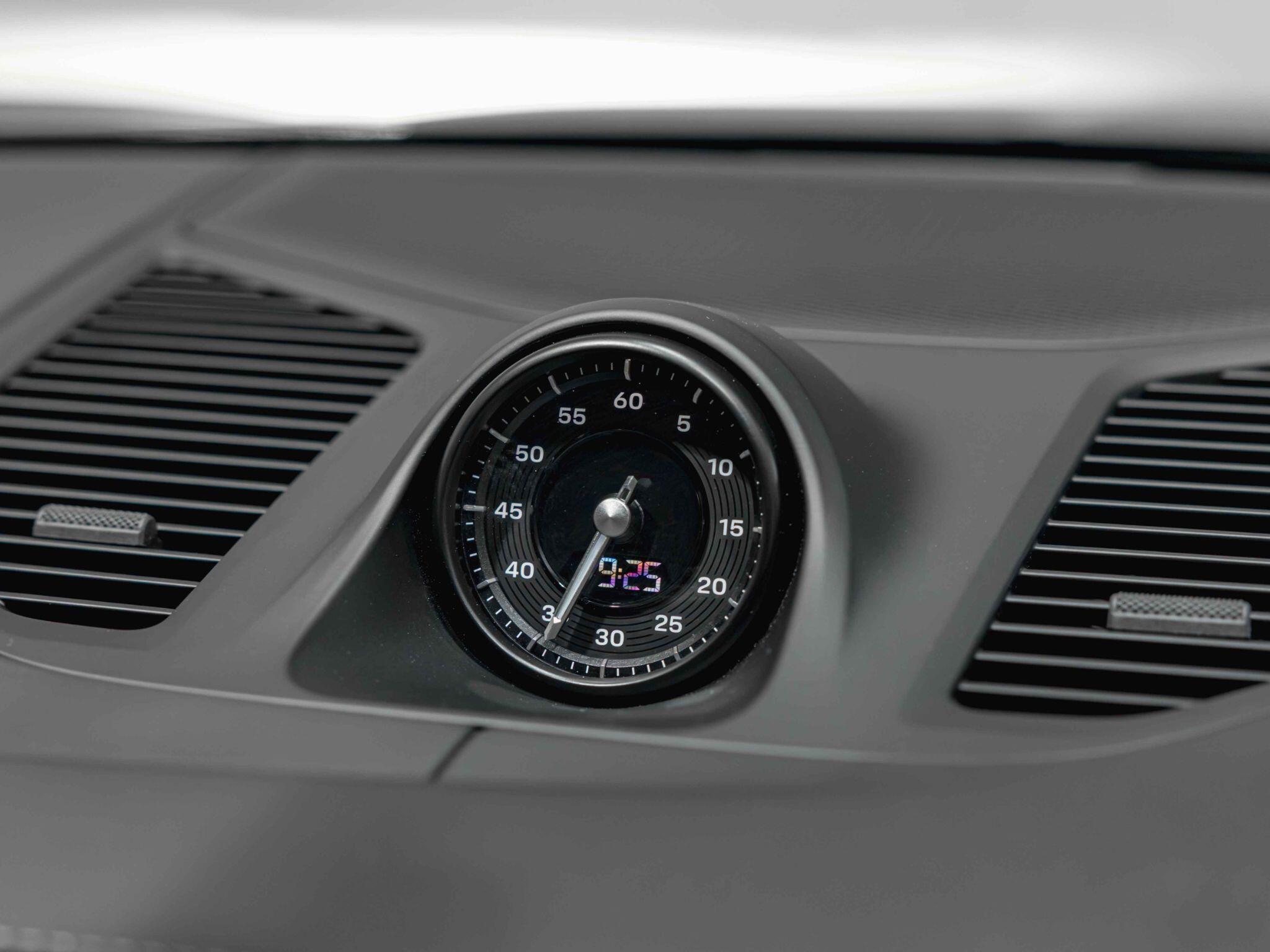 Porsche Cayenne view 17