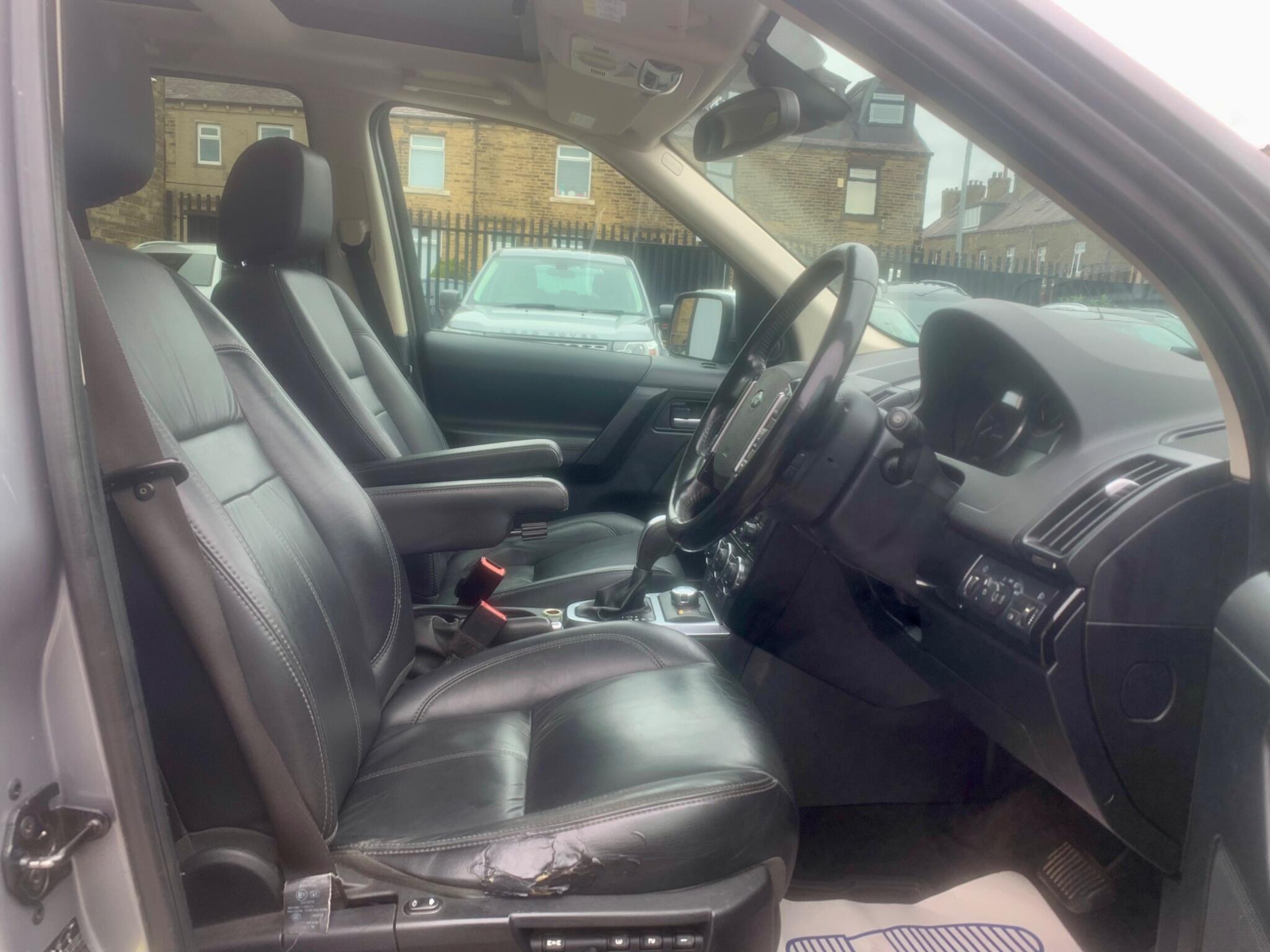 Land Rover Freelander 2 view 24