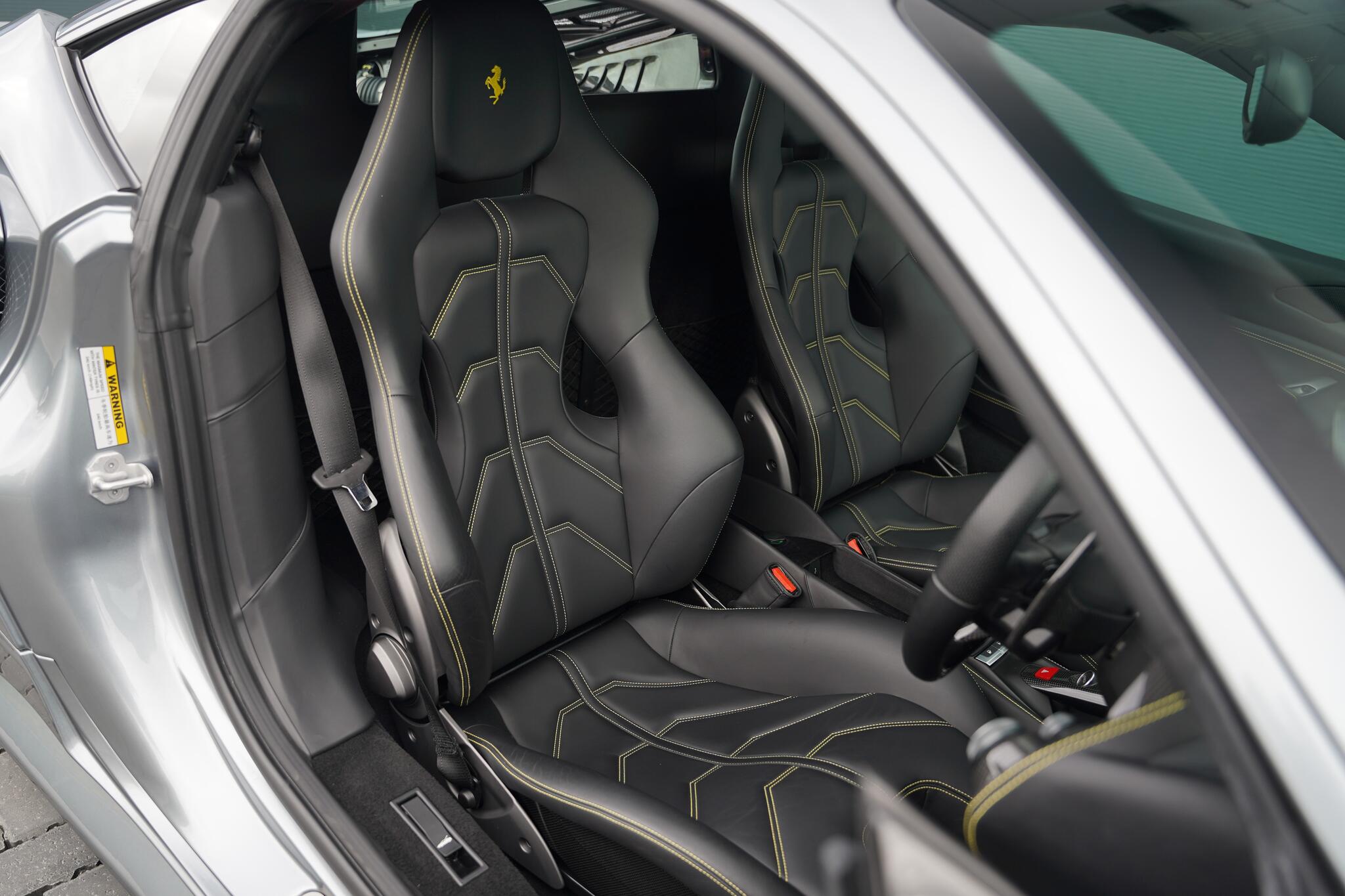 Ferrari 488 view 13