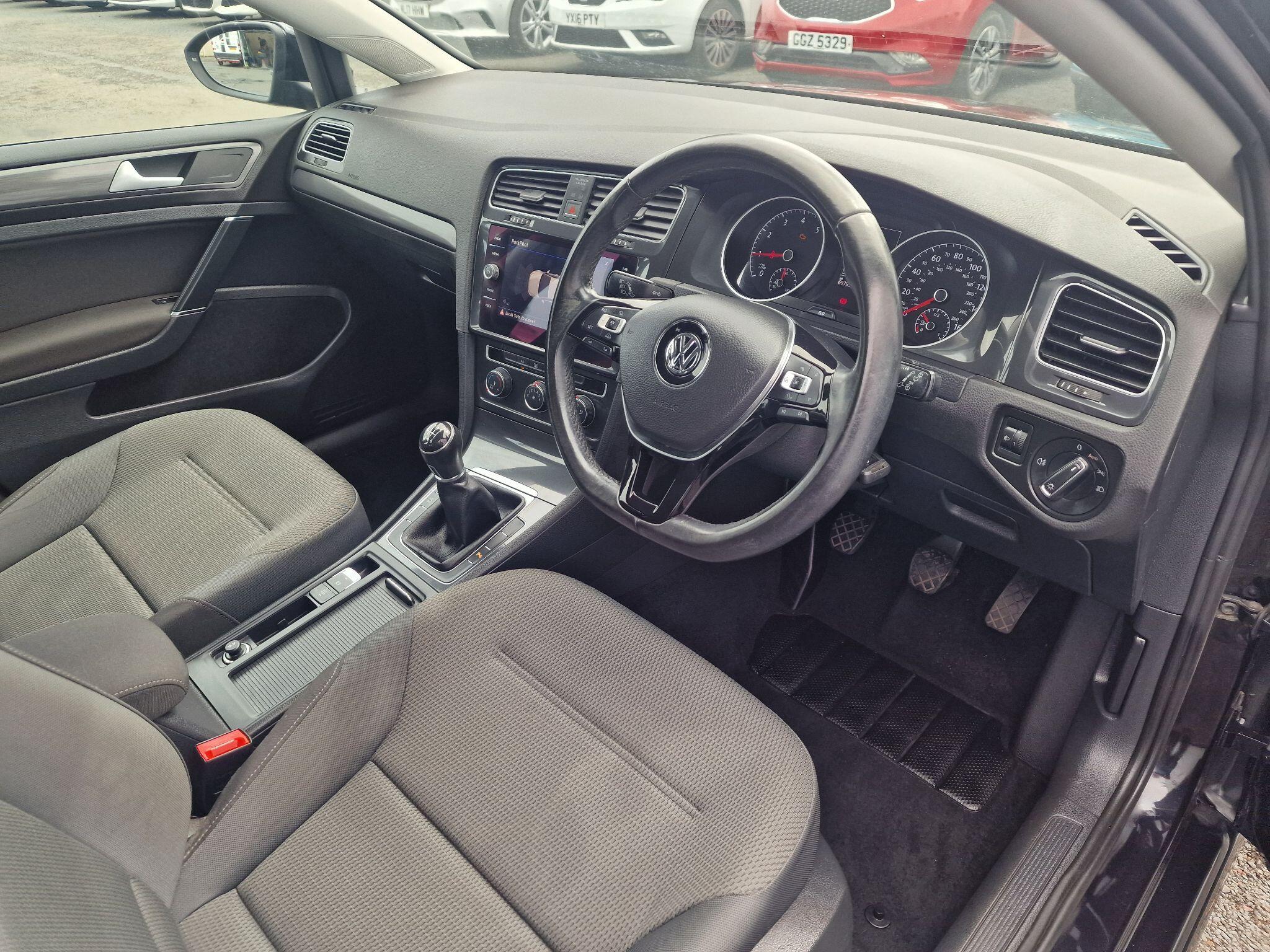 Volkswagen Golf view 25