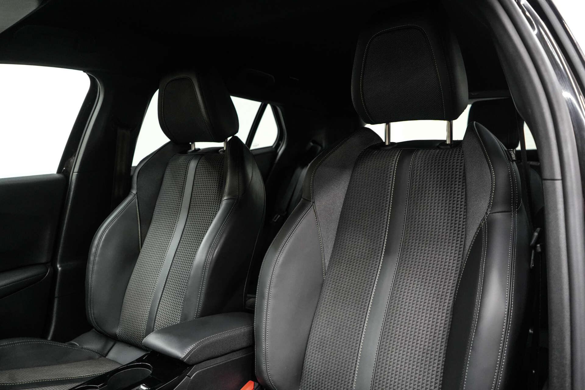 Peugeot e-2008 view 12