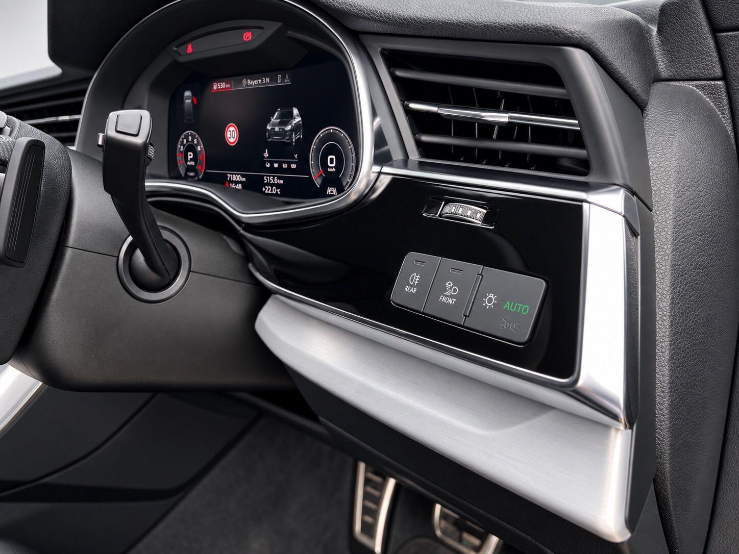 Audi Q7 view 37
