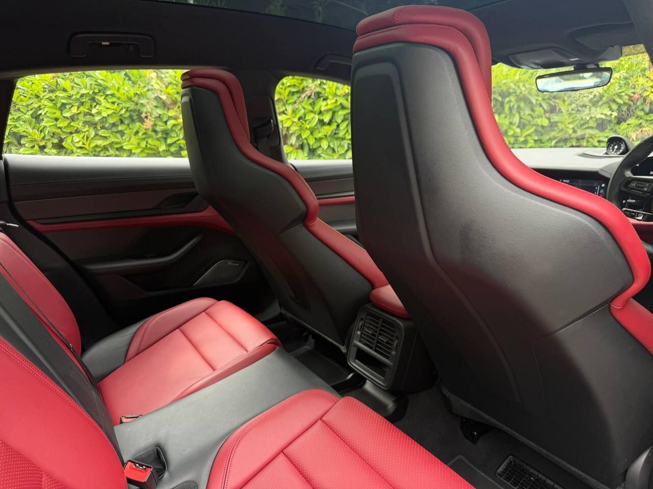 Porsche Taycan view 15