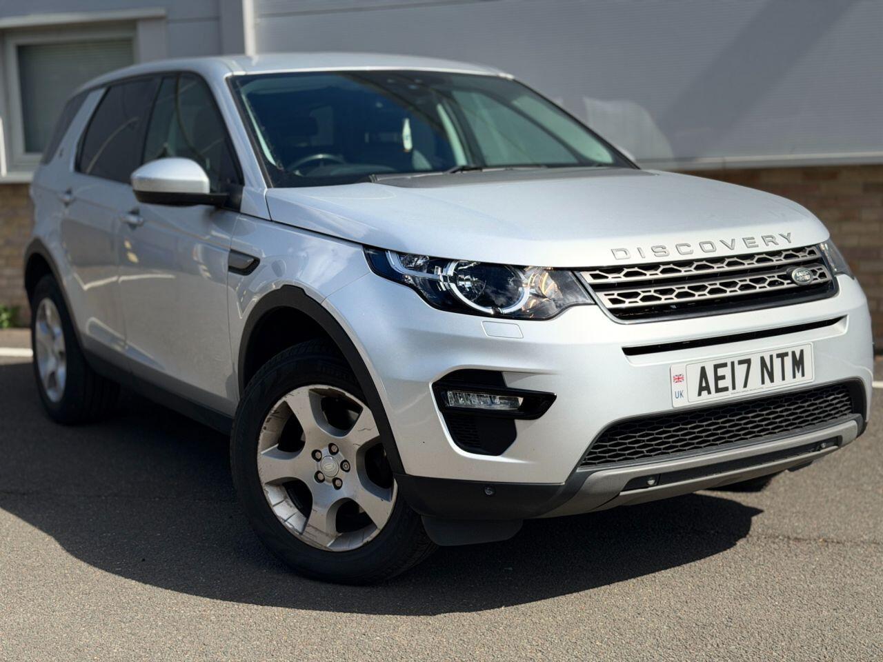 Land Rover Discovery Sport view 28