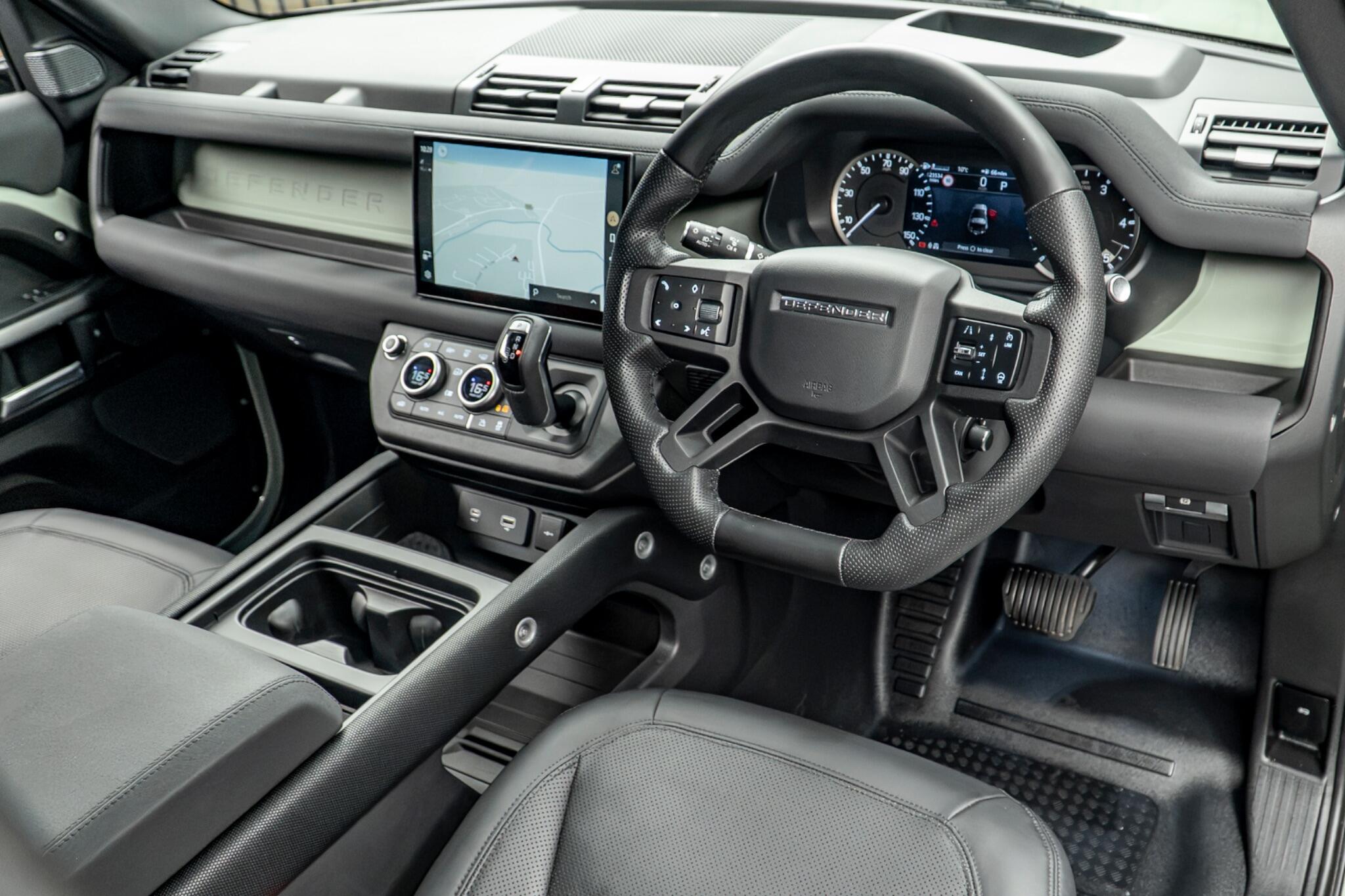 Land Rover Defender view 23