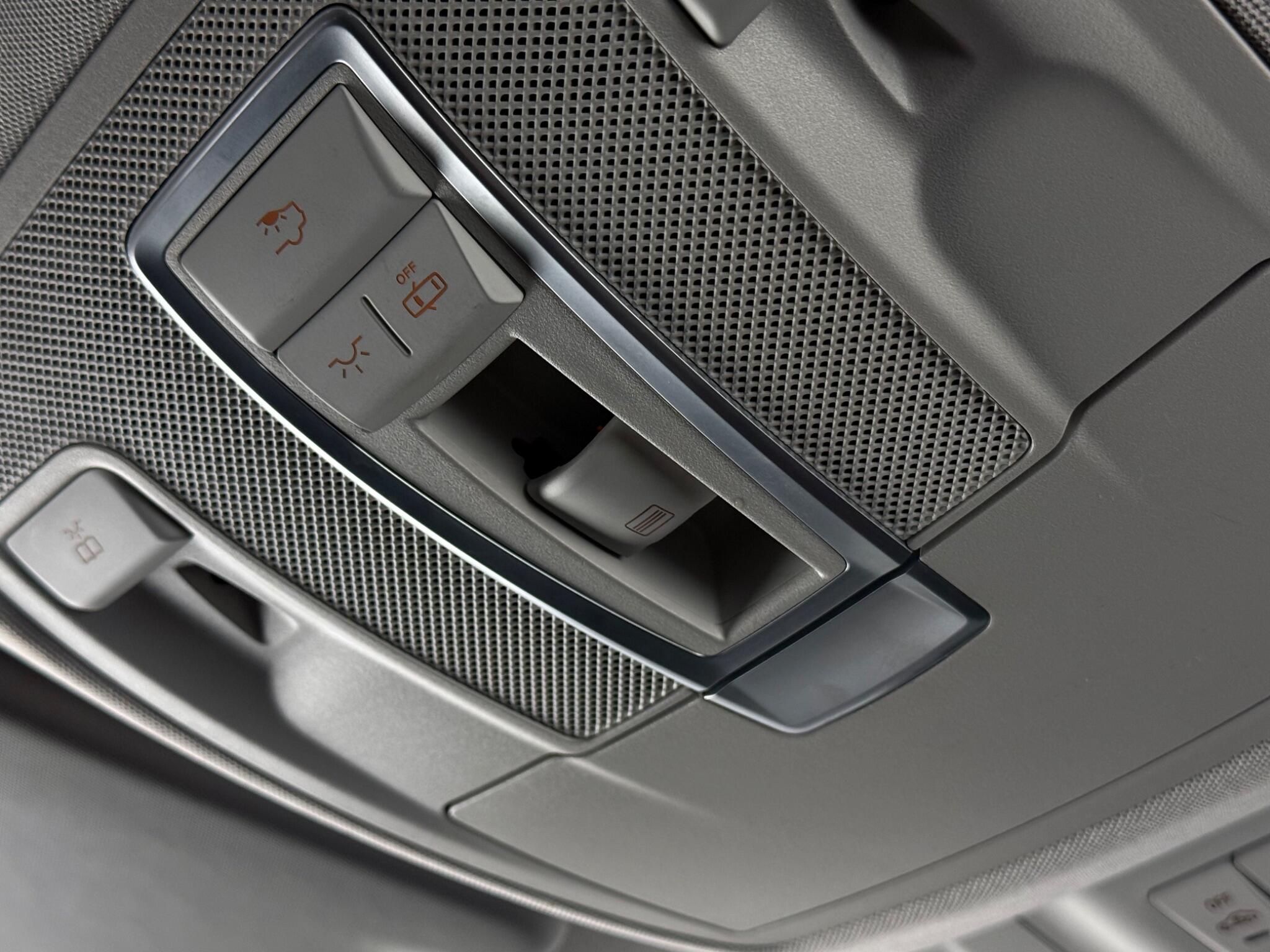 Mercedes-Benz GLE view 26