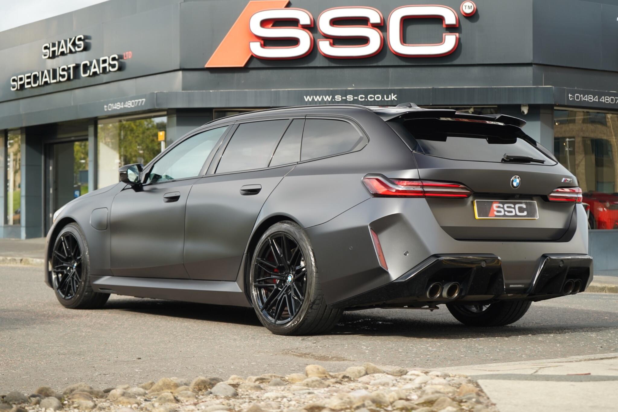 BMW M5 view 13