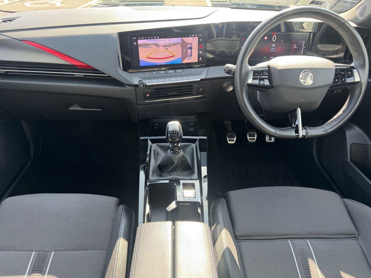Vauxhall Astra view 18