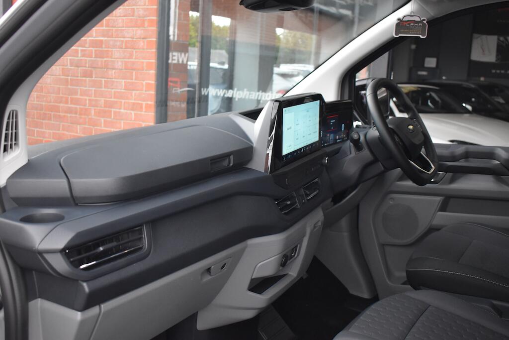 Ford Transit Custom view 39