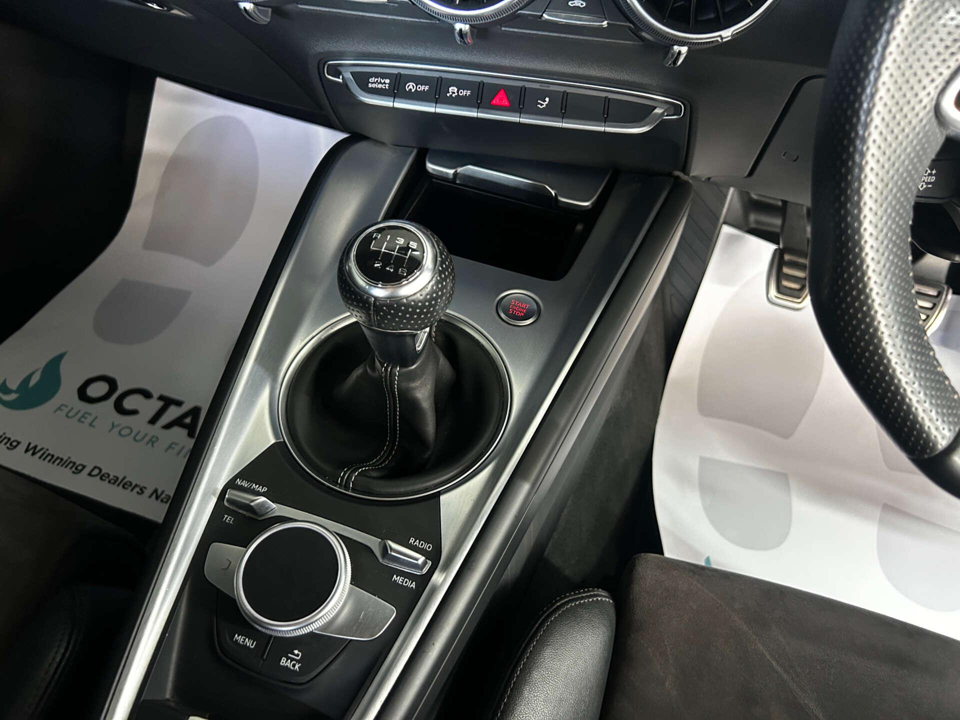 Audi TT view 51