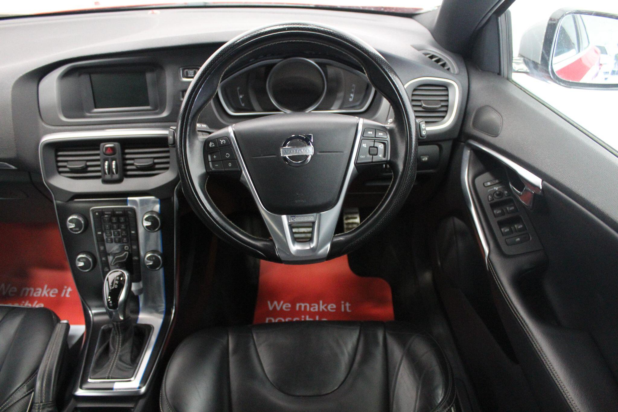 Volvo V40 view 39