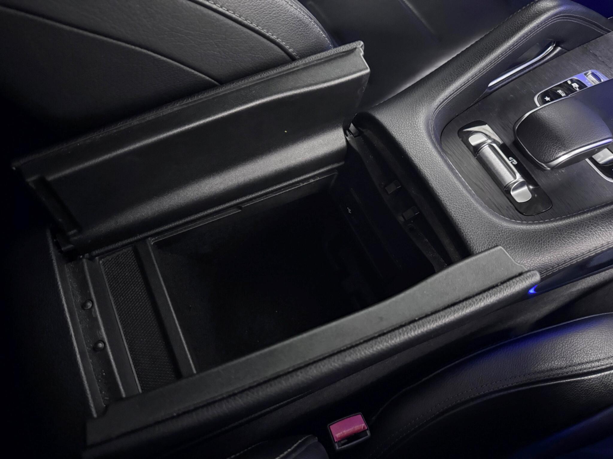 Mercedes-Benz GLE view 28
