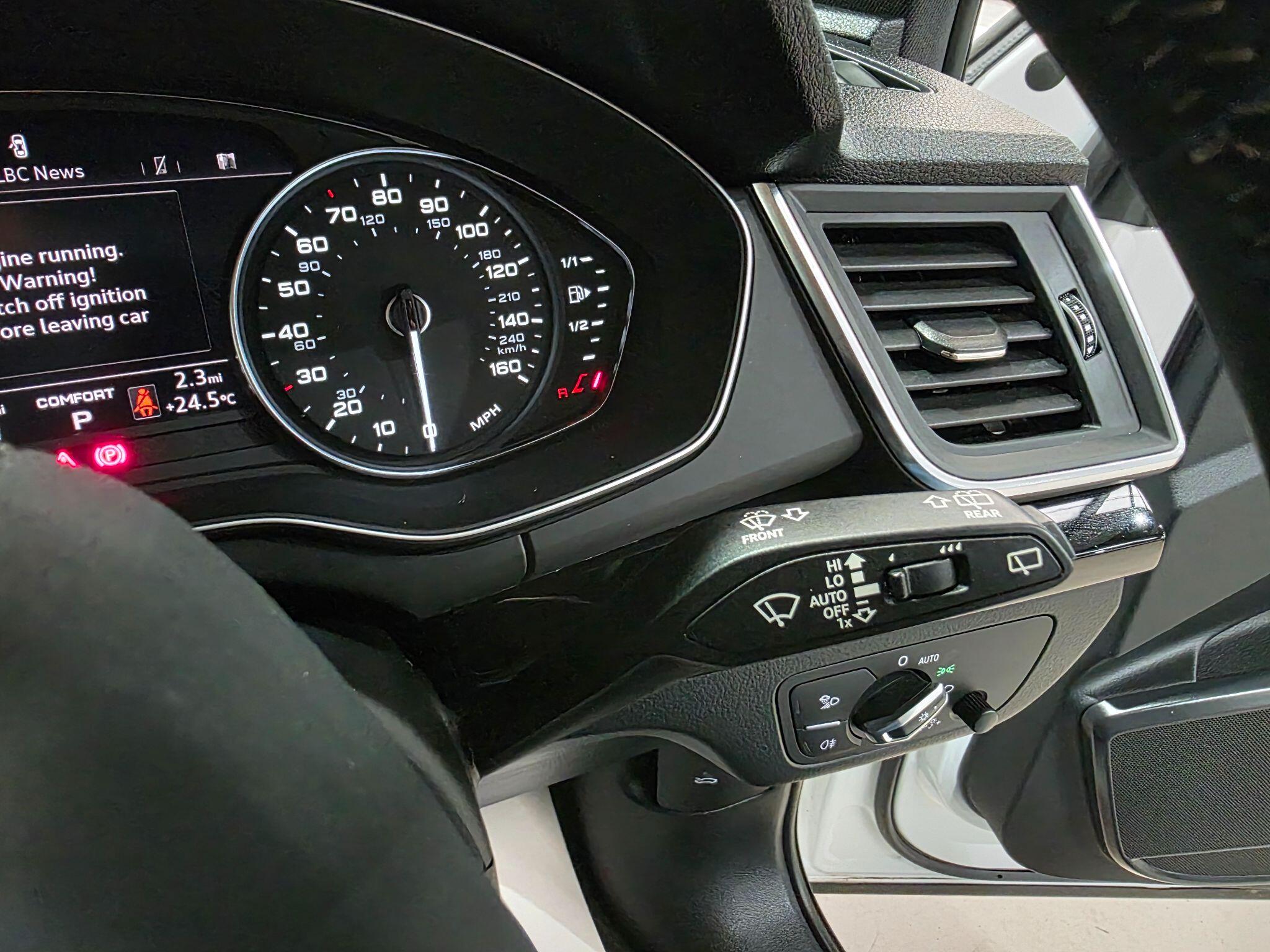Audi Q5 view 22