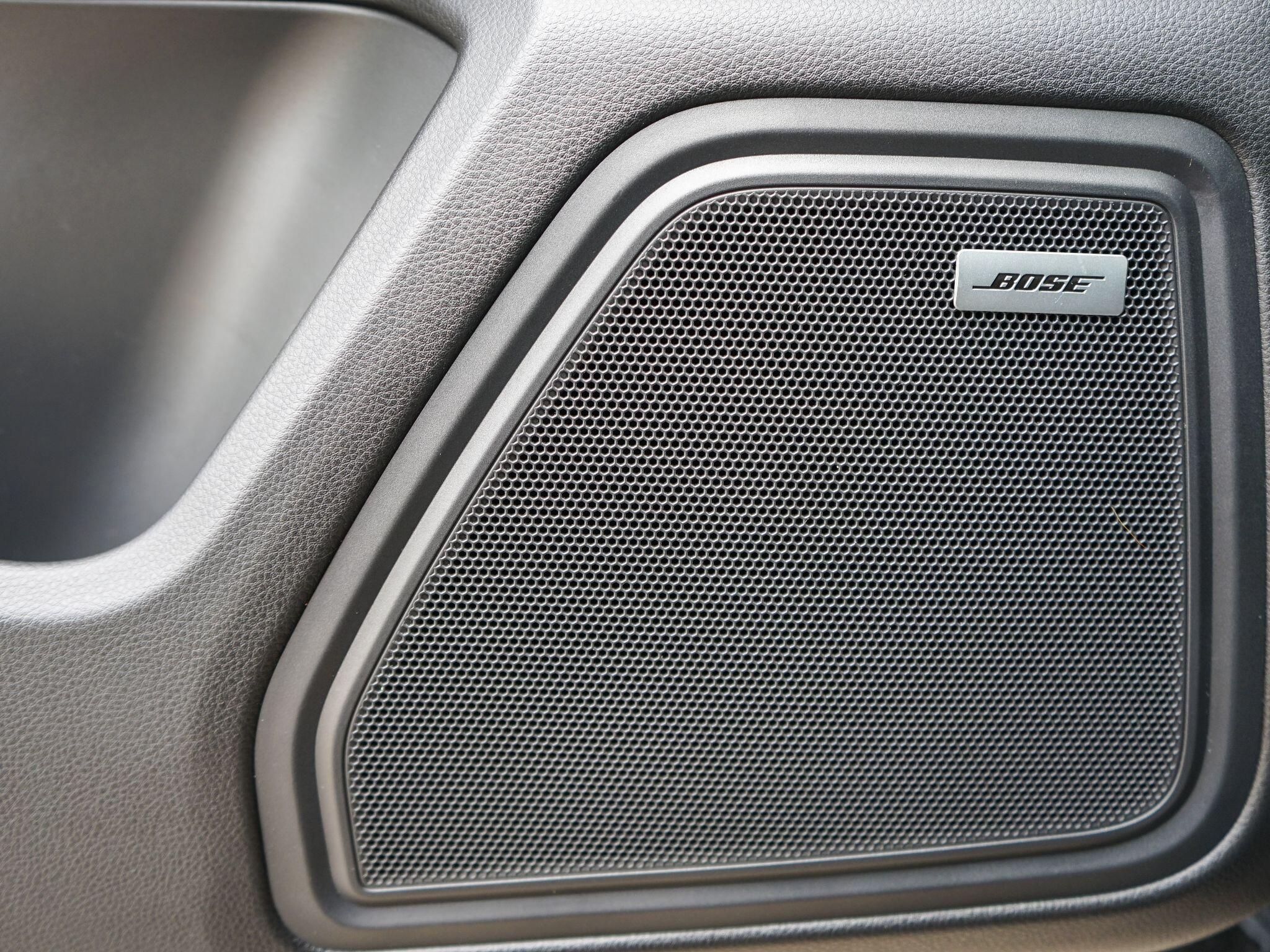 Porsche Macan view 19