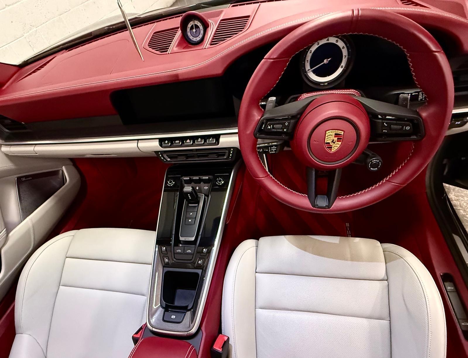Porsche 911 view 57