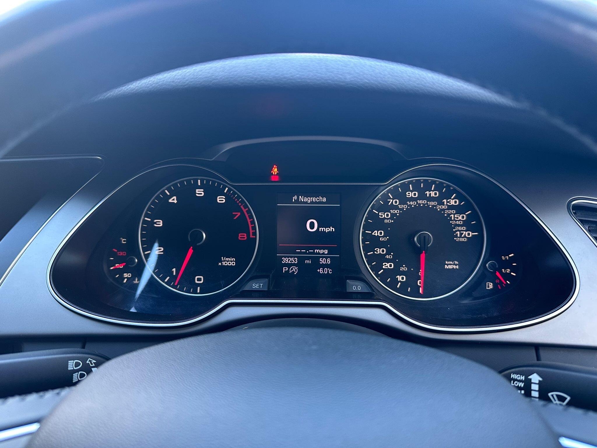 Audi A4 Avant view 40