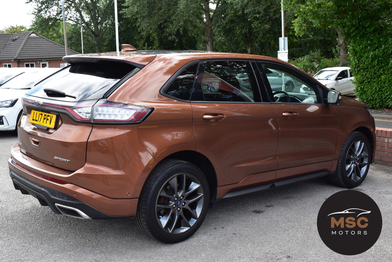 Ford Edge view 17