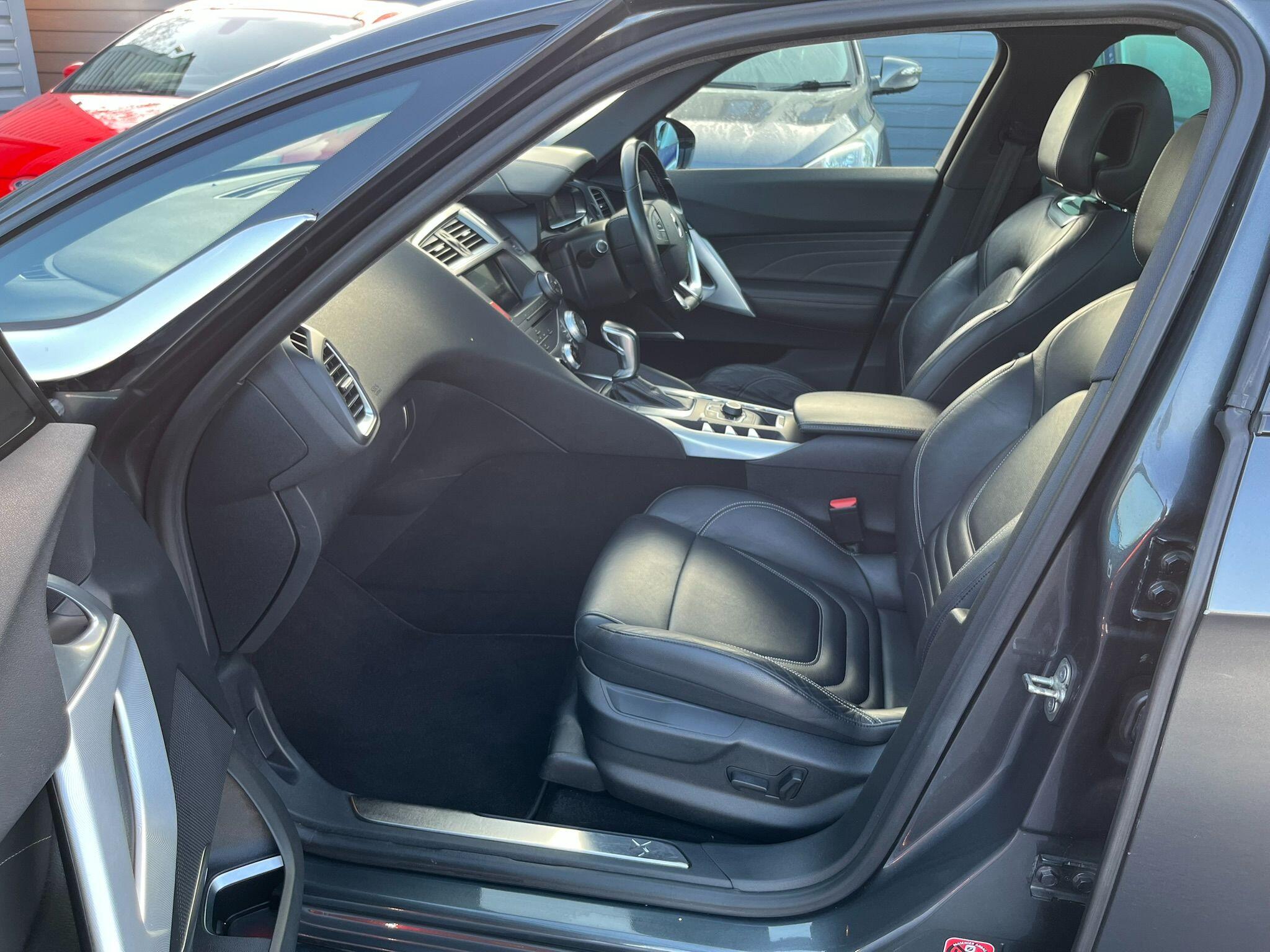 Citroen DS5 view 29
