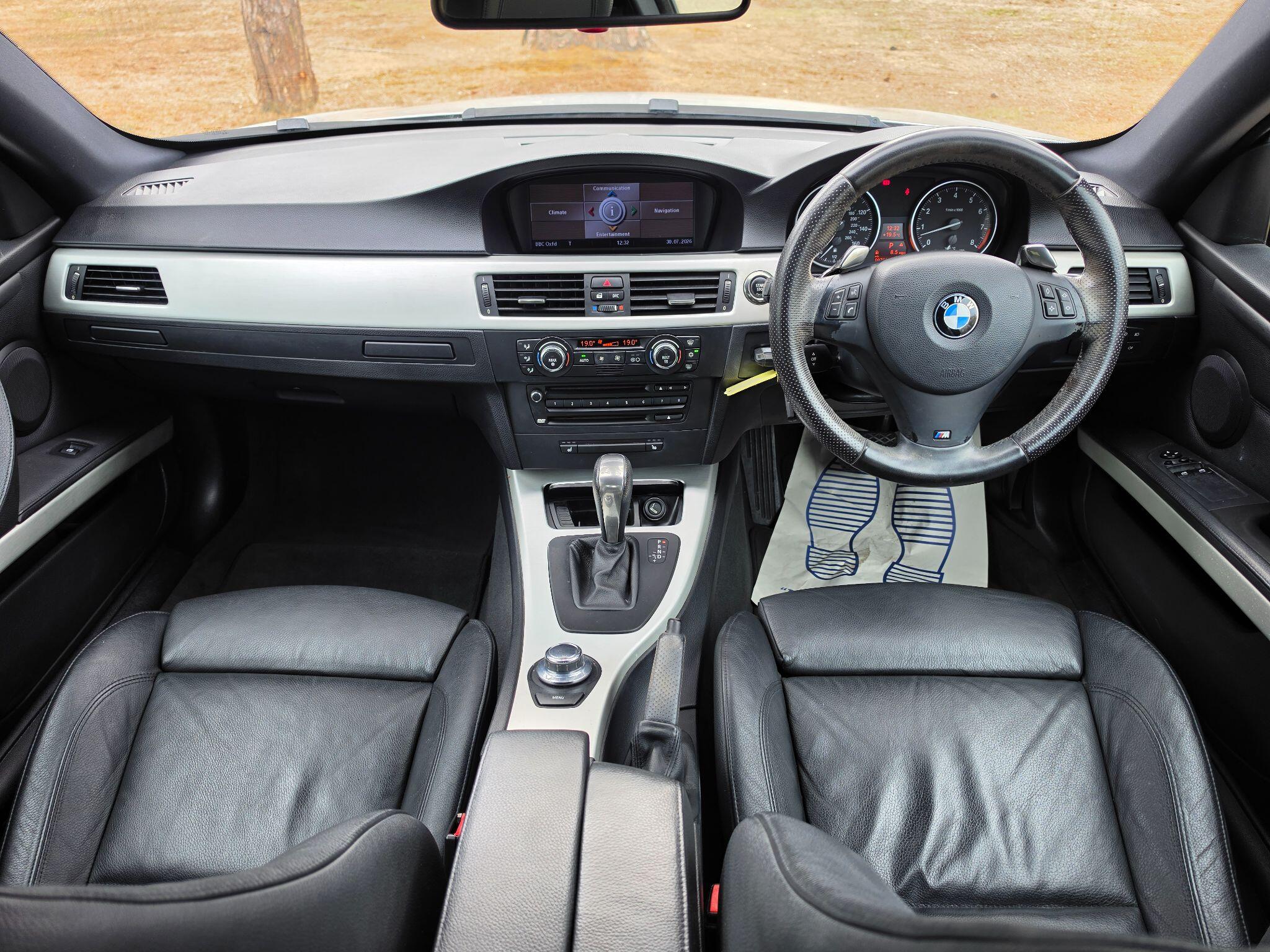 BMW 3 Series view 15