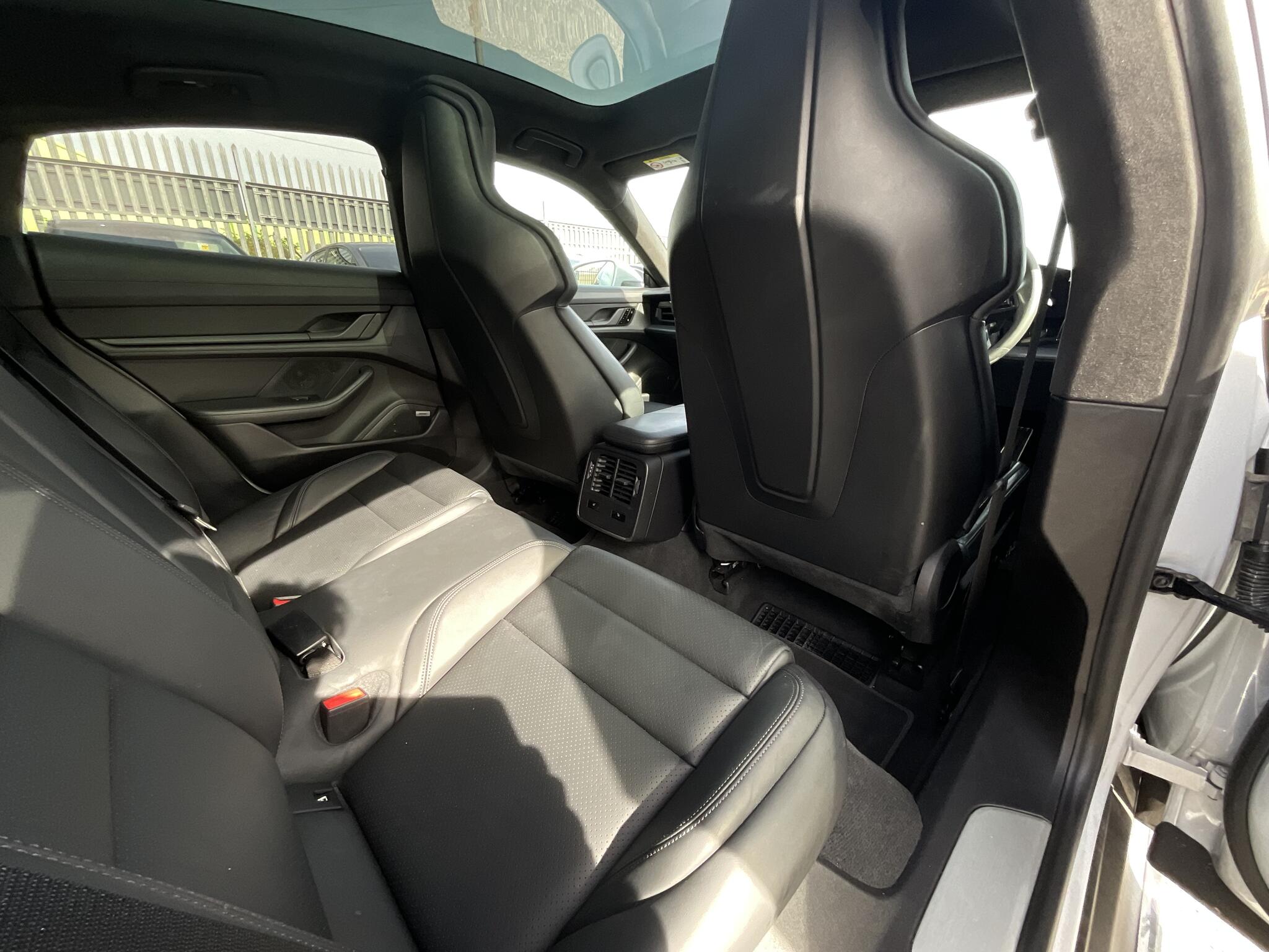 Porsche Taycan view 10