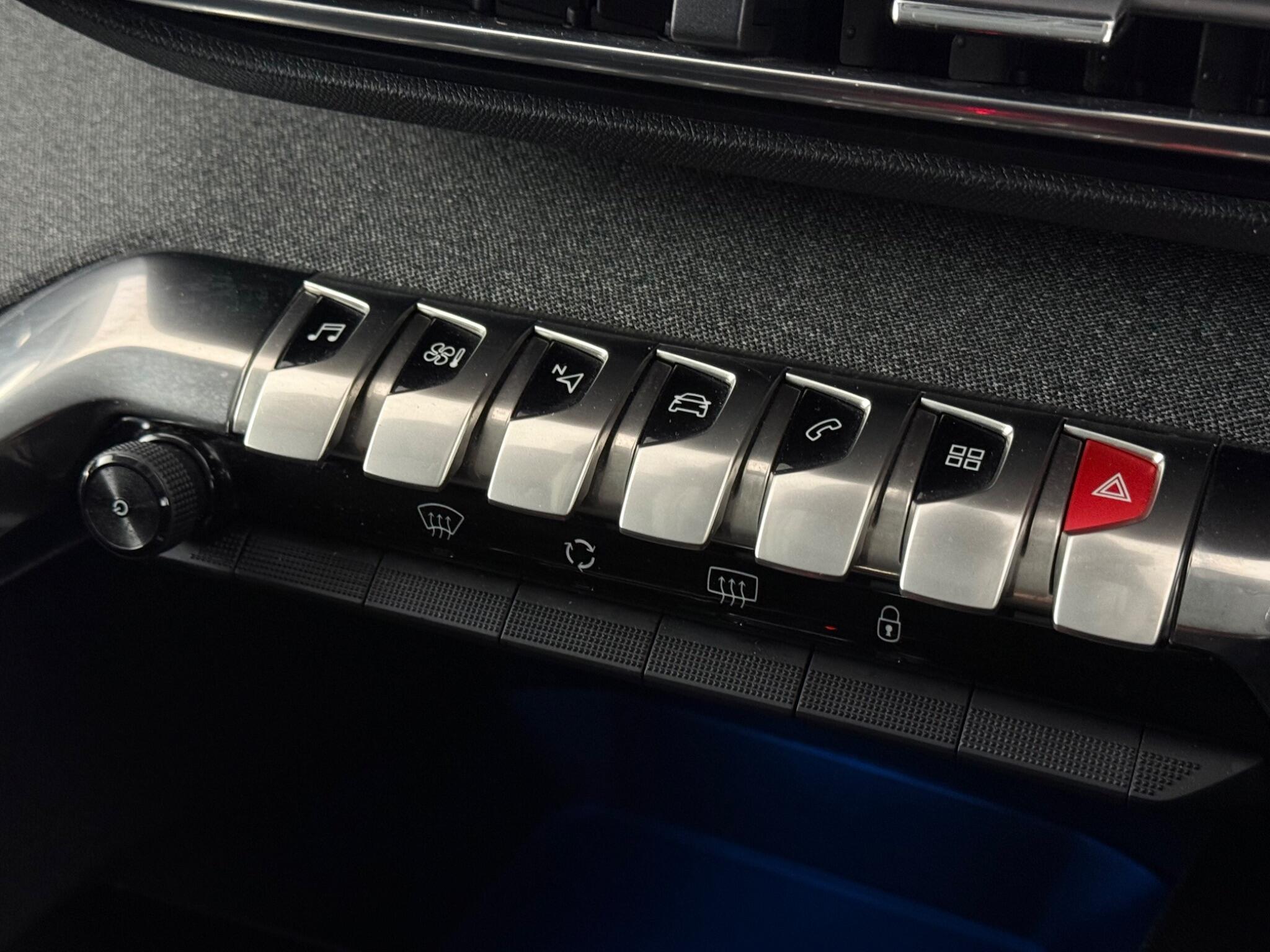 Peugeot 3008 view 21