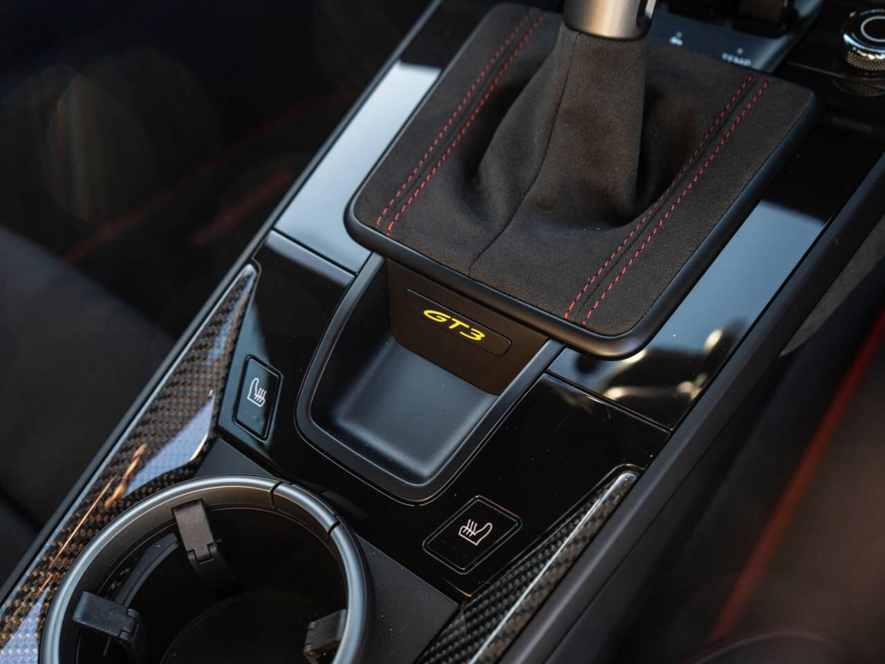 Porsche 911 view 38