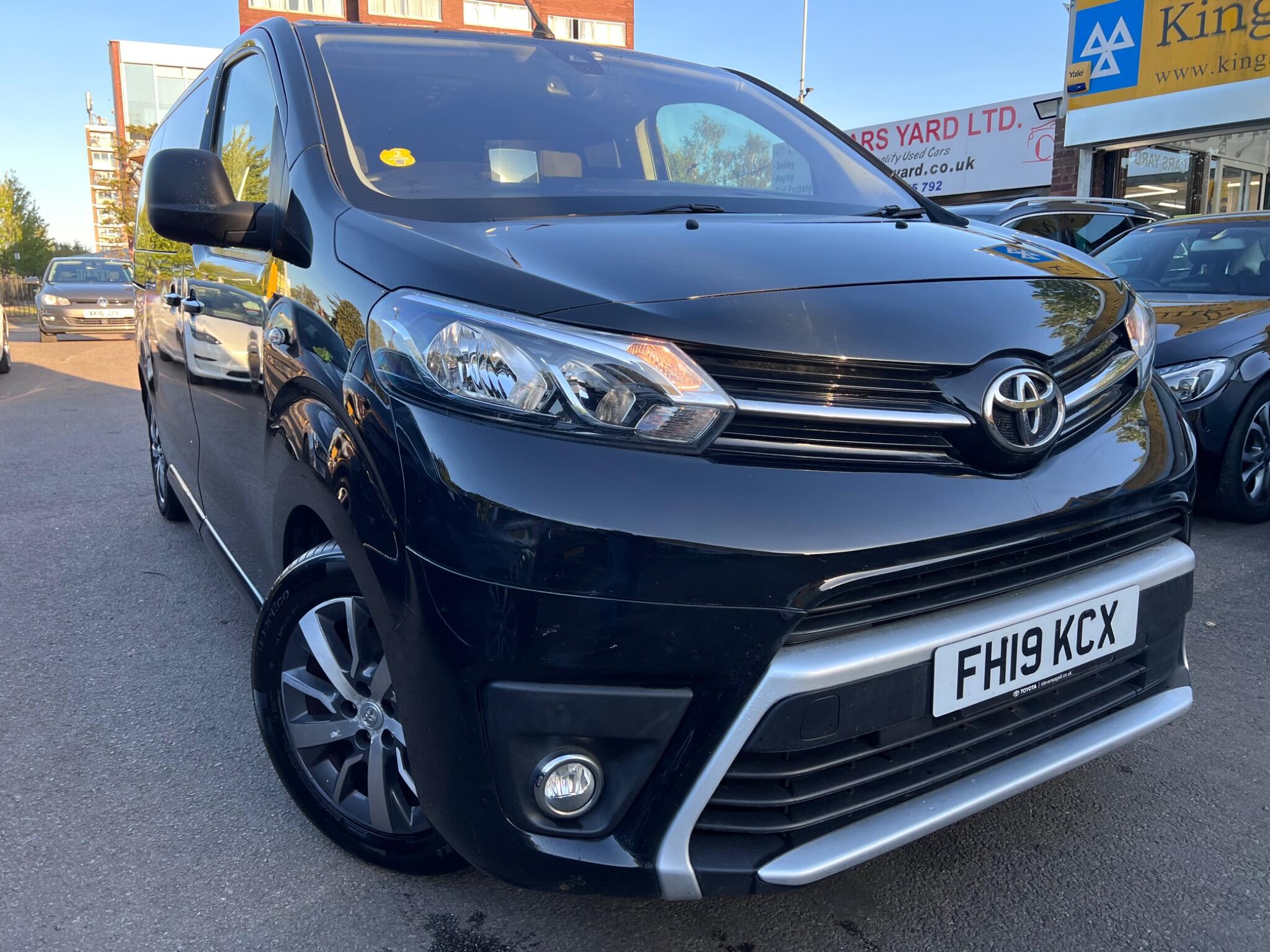 Toyota Proace Verso view 4