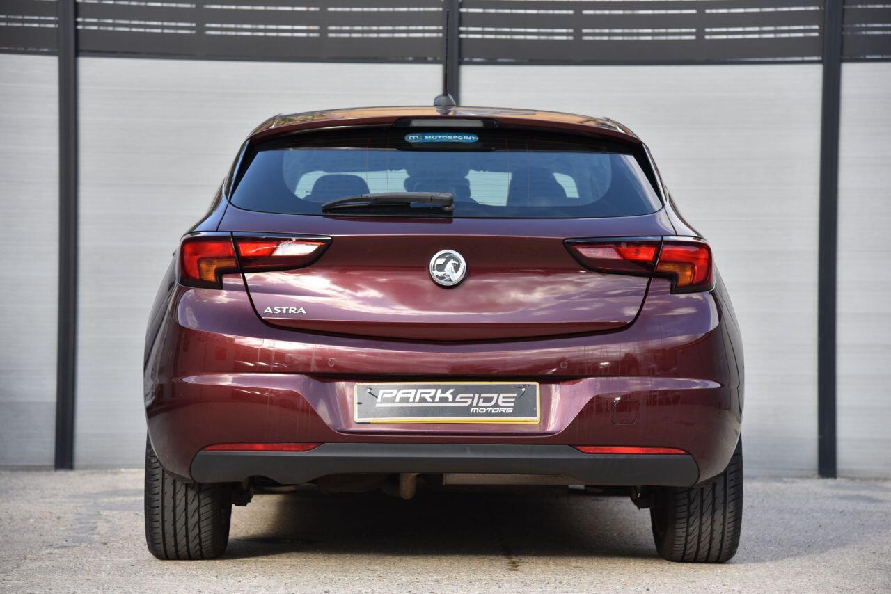 Vauxhall Astra view 9