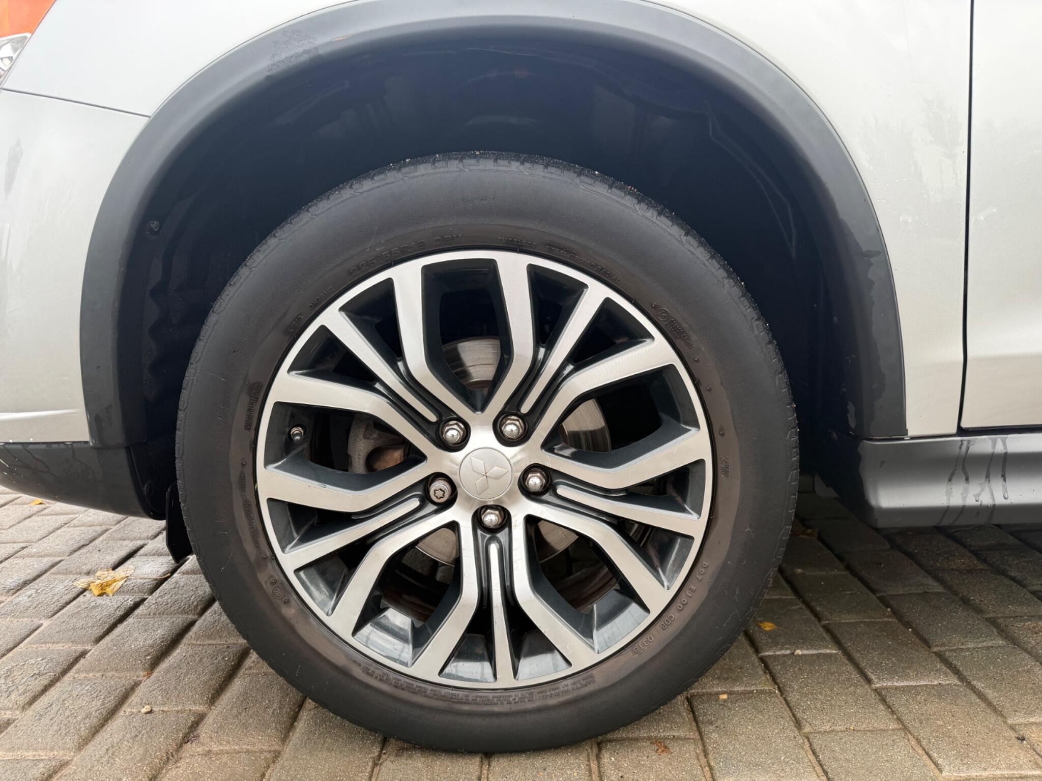 2018 Mitsubishi ASX image 25