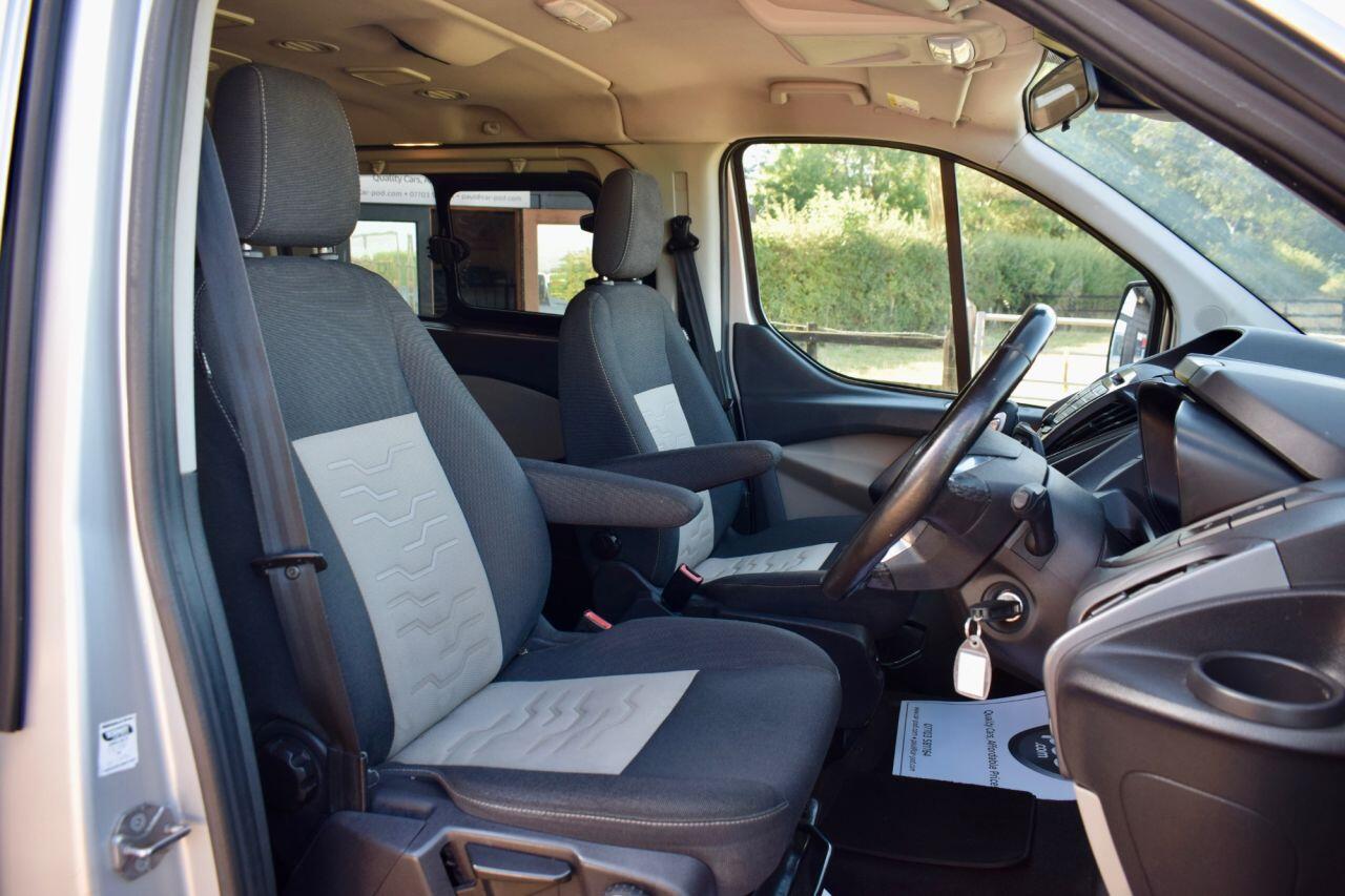Ford Tourneo Custom view 25