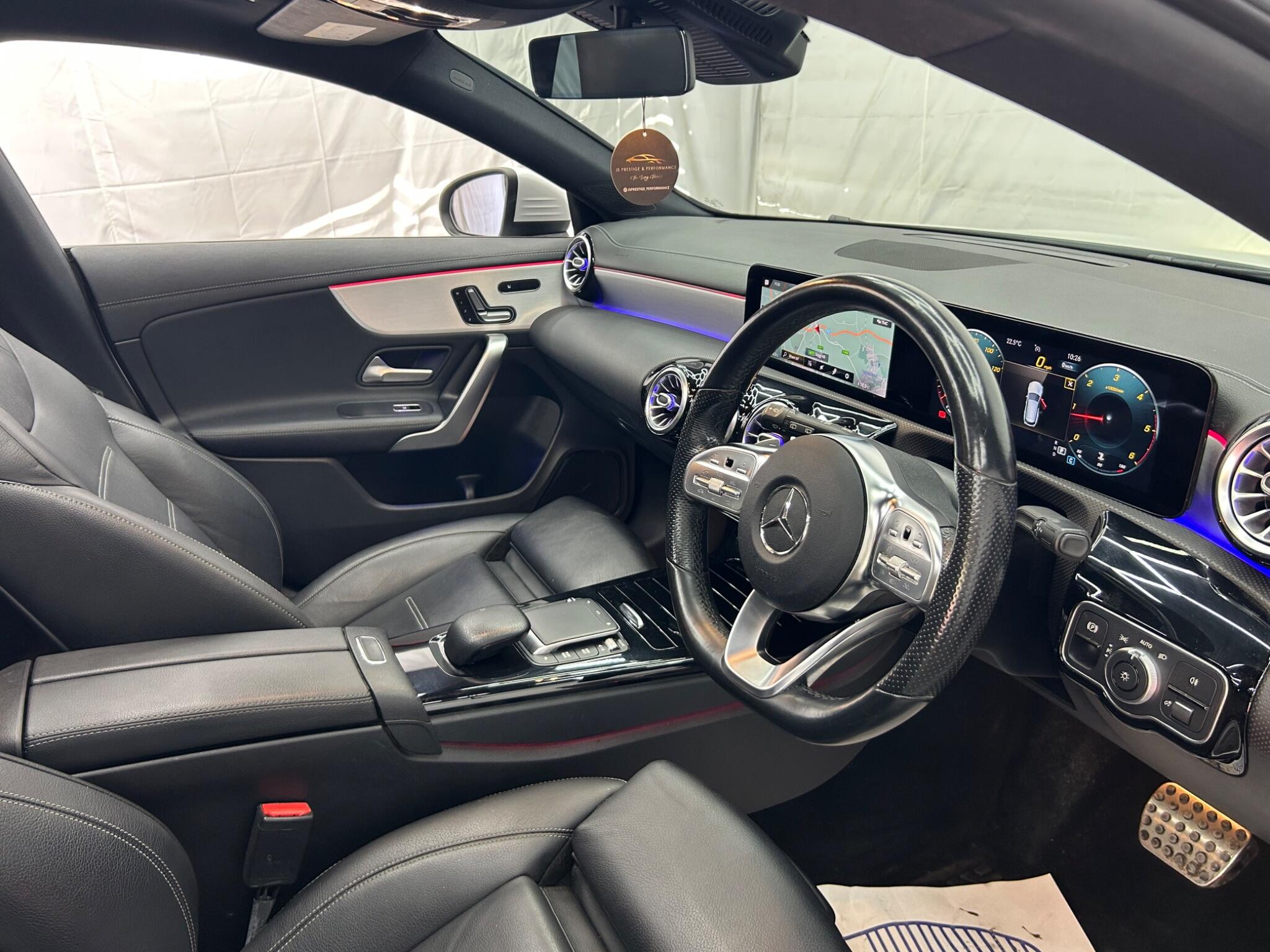 Mercedes-Benz Cla view 17
