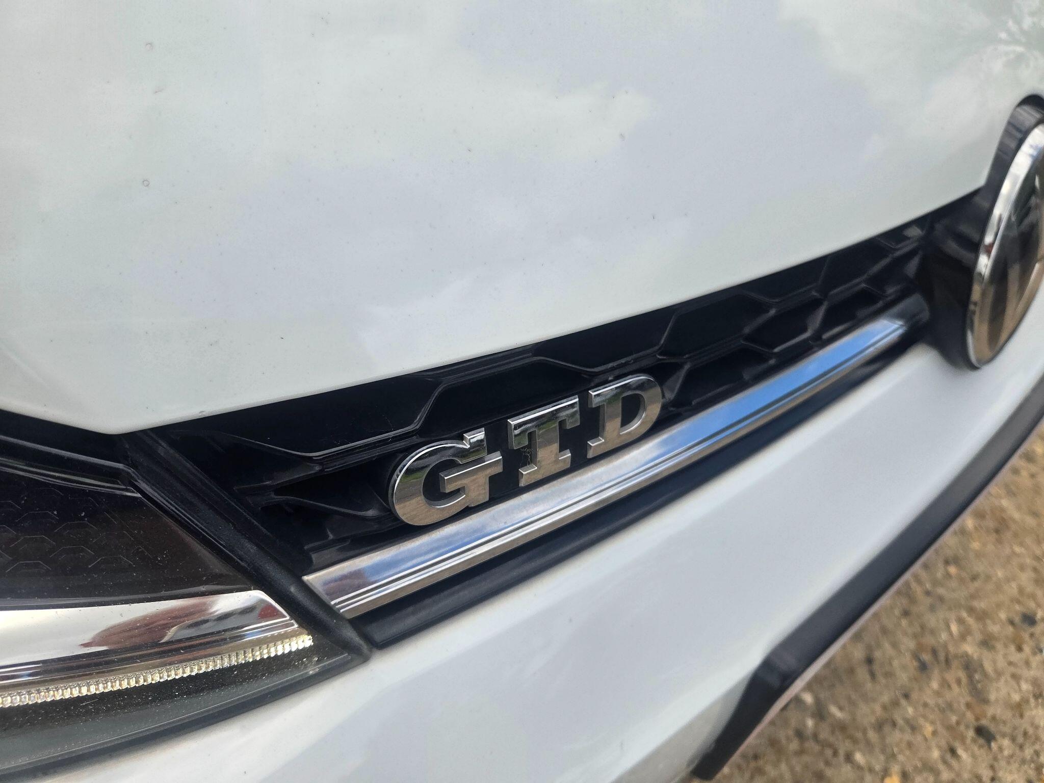 Volkswagen Golf view 35