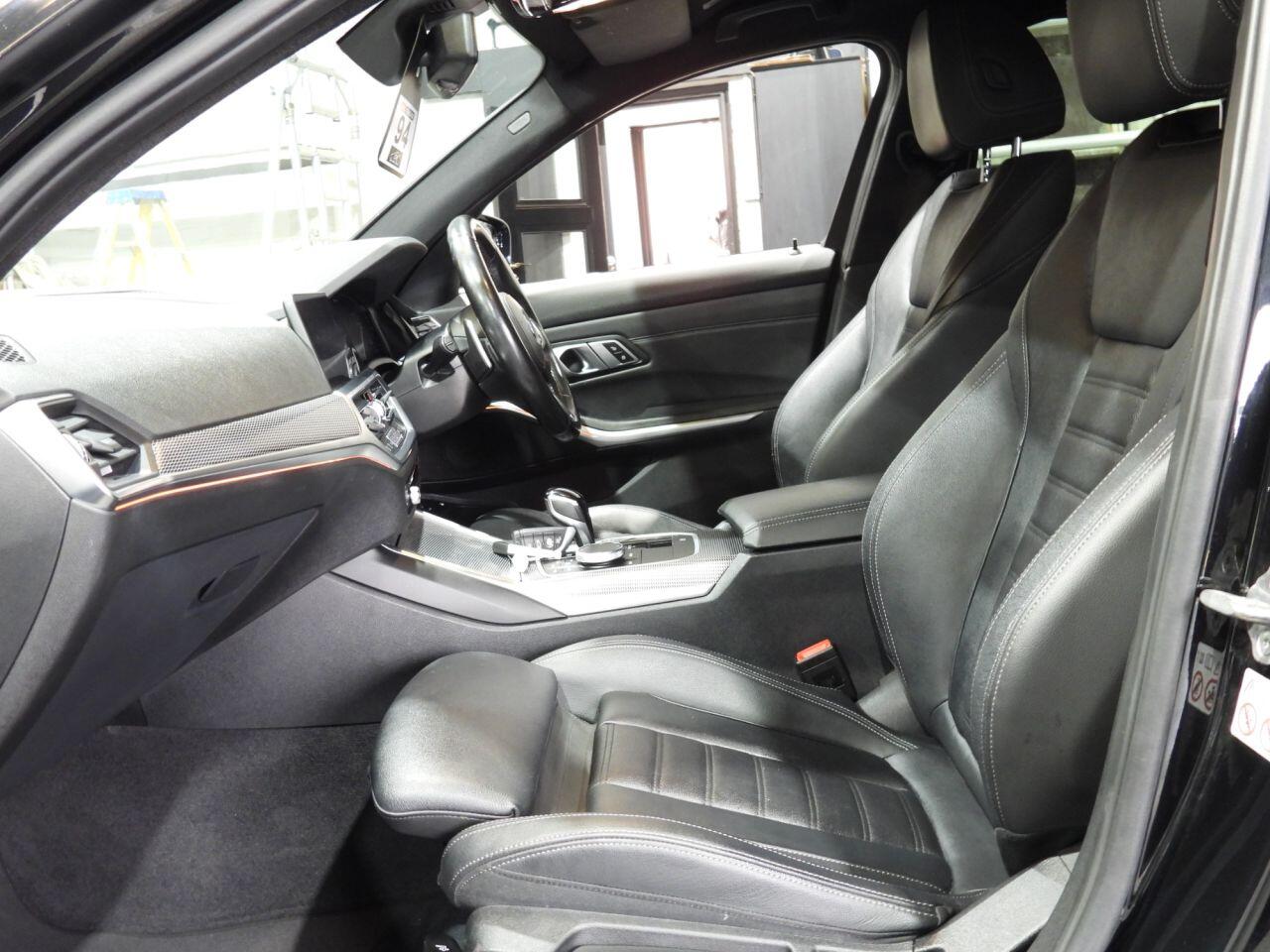BMW 3 Series view 19