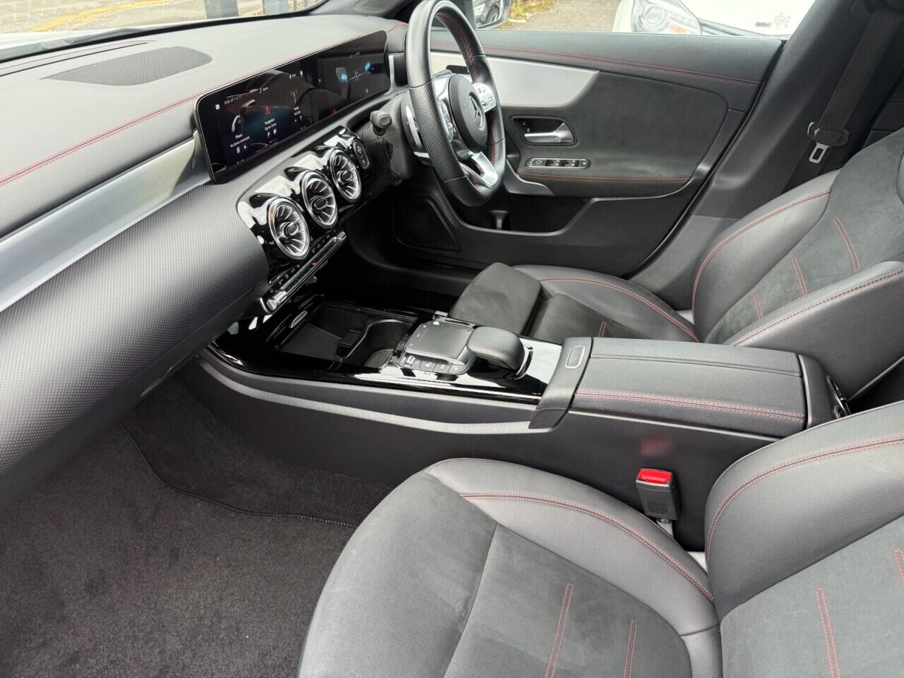 Mercedes-Benz Cla view 2