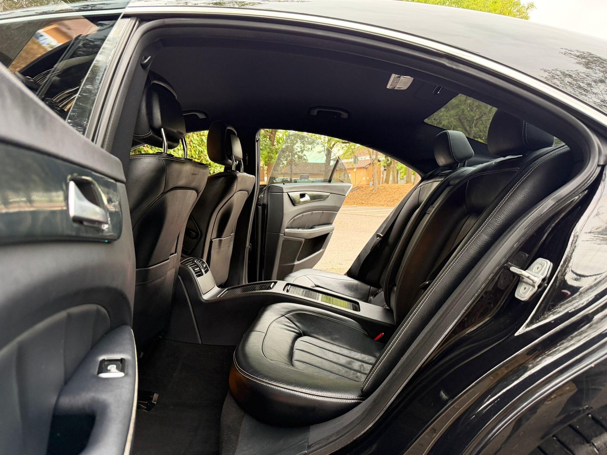 Mercedes-Benz CLS view 17