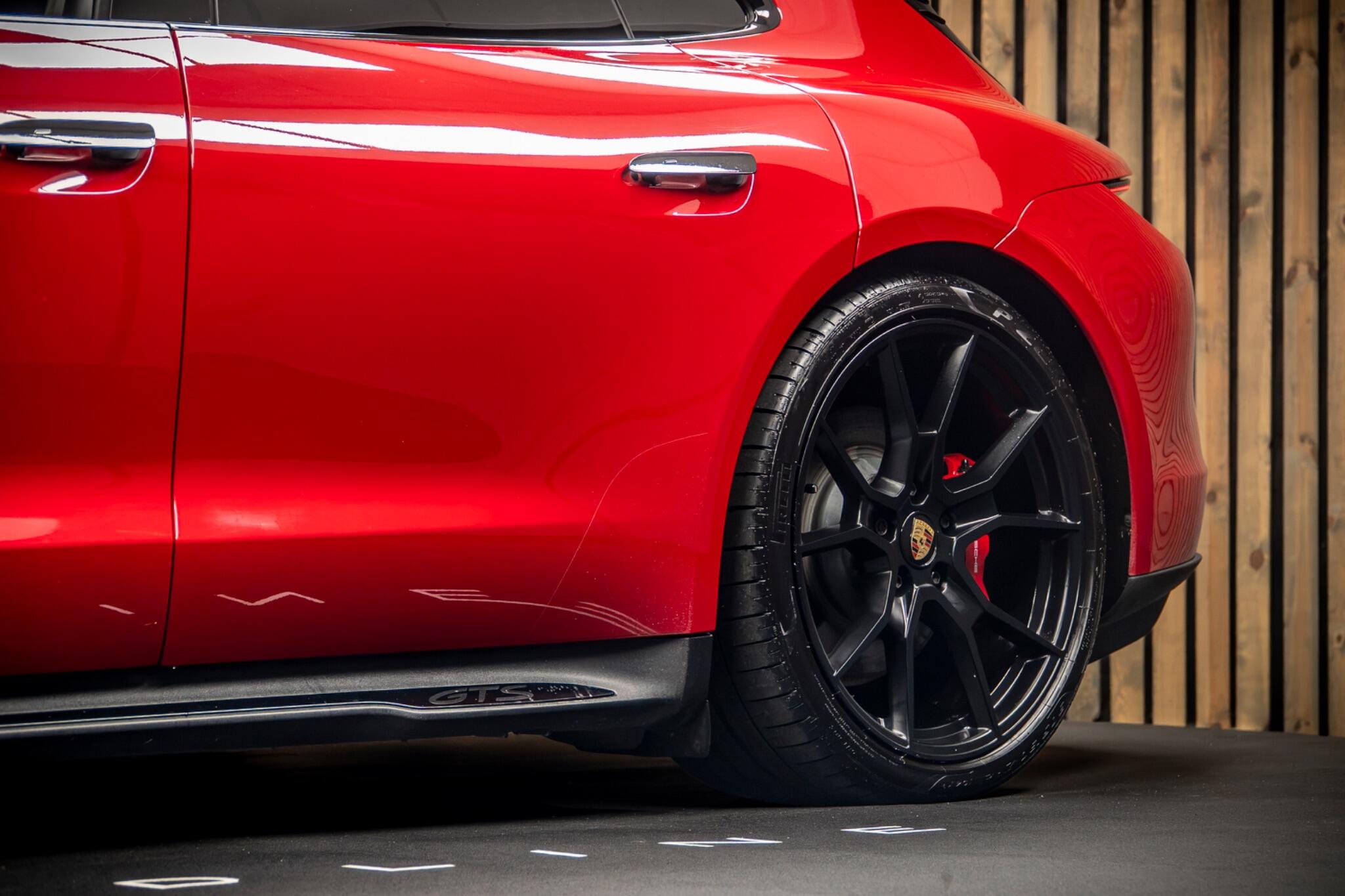 Porsche Taycan view 16