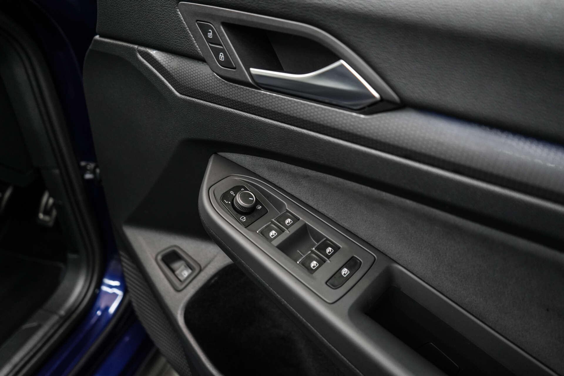 Volkswagen Golf view 15