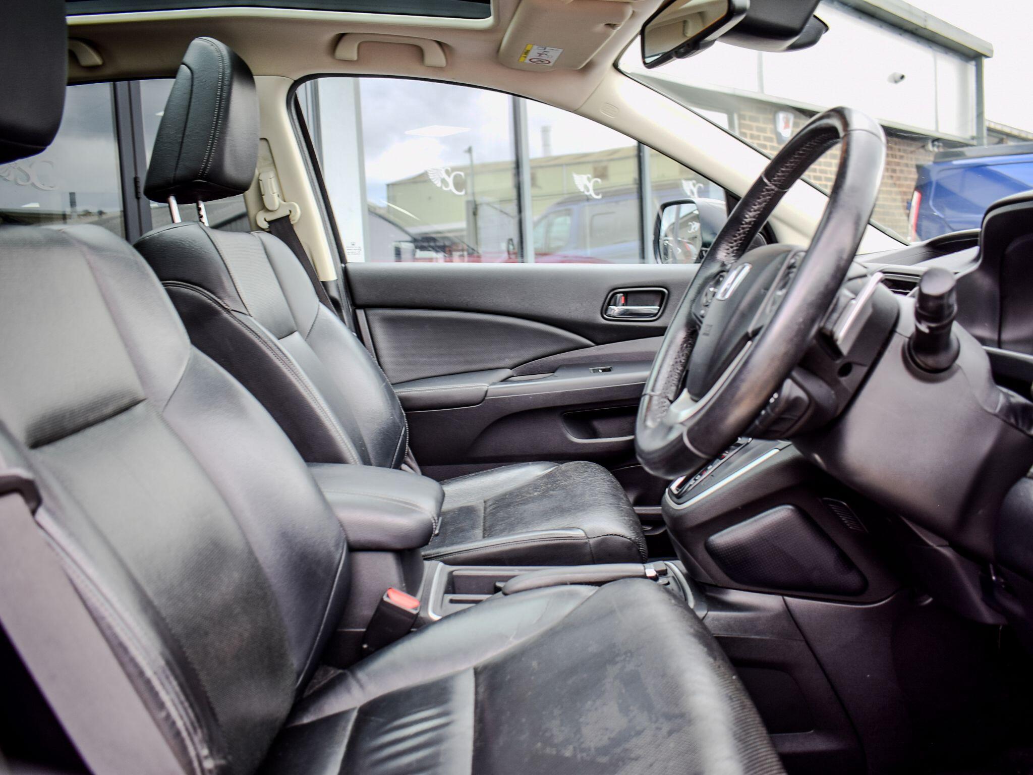 Honda CR-V view 11