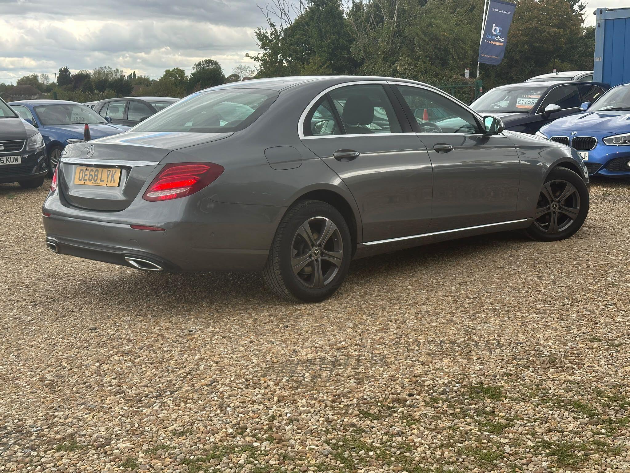 Mercedes-Benz E Class view 3
