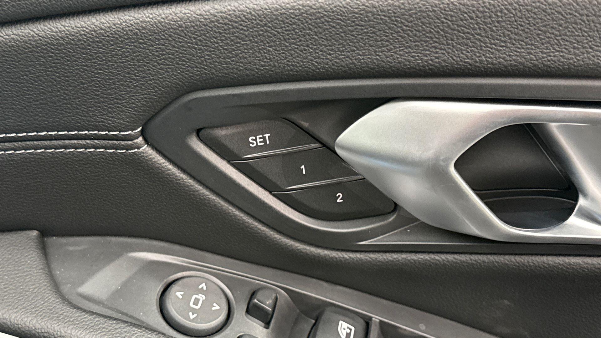 BMW 3 Series view 31