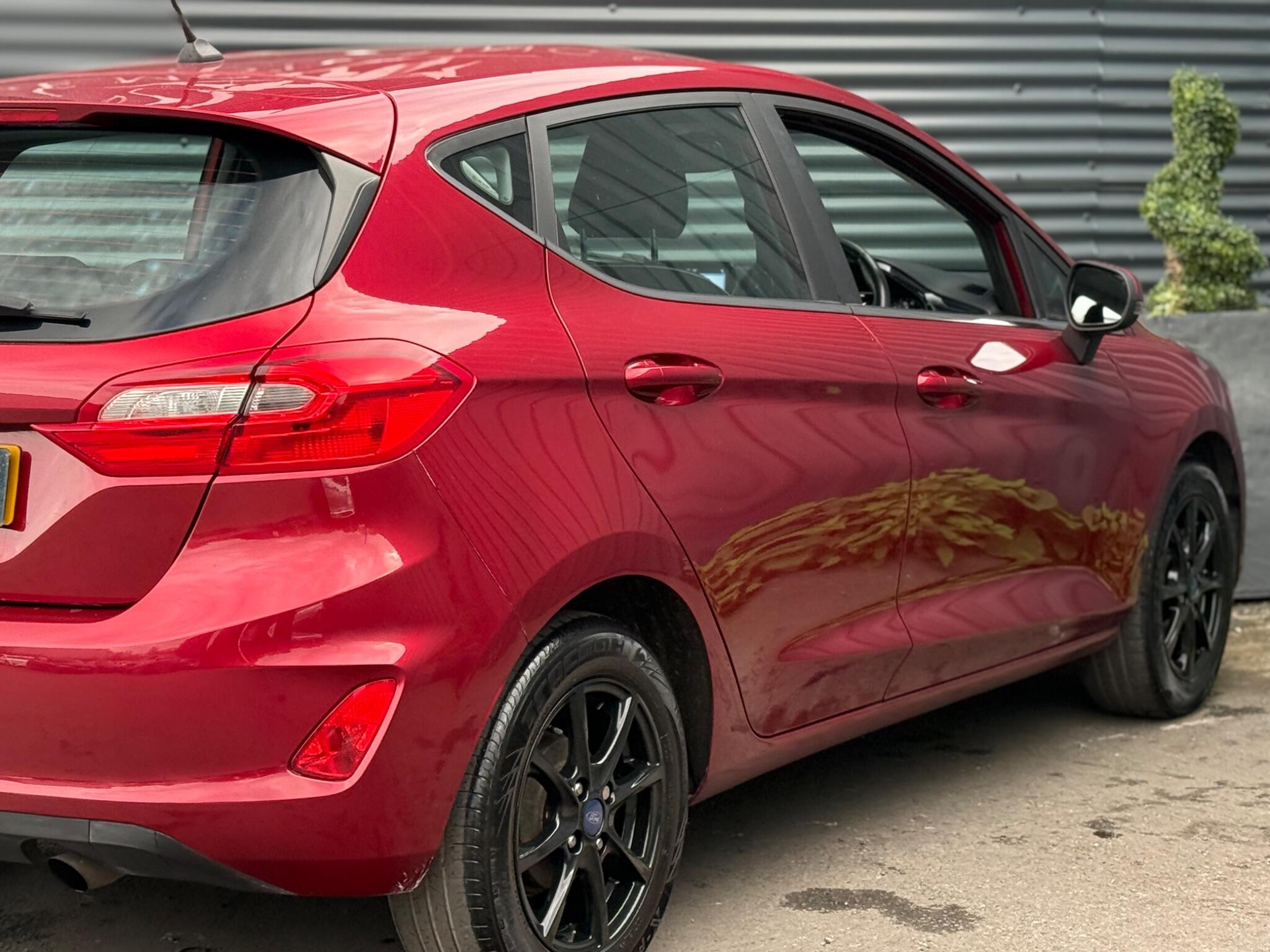 Ford Fiesta view 24
