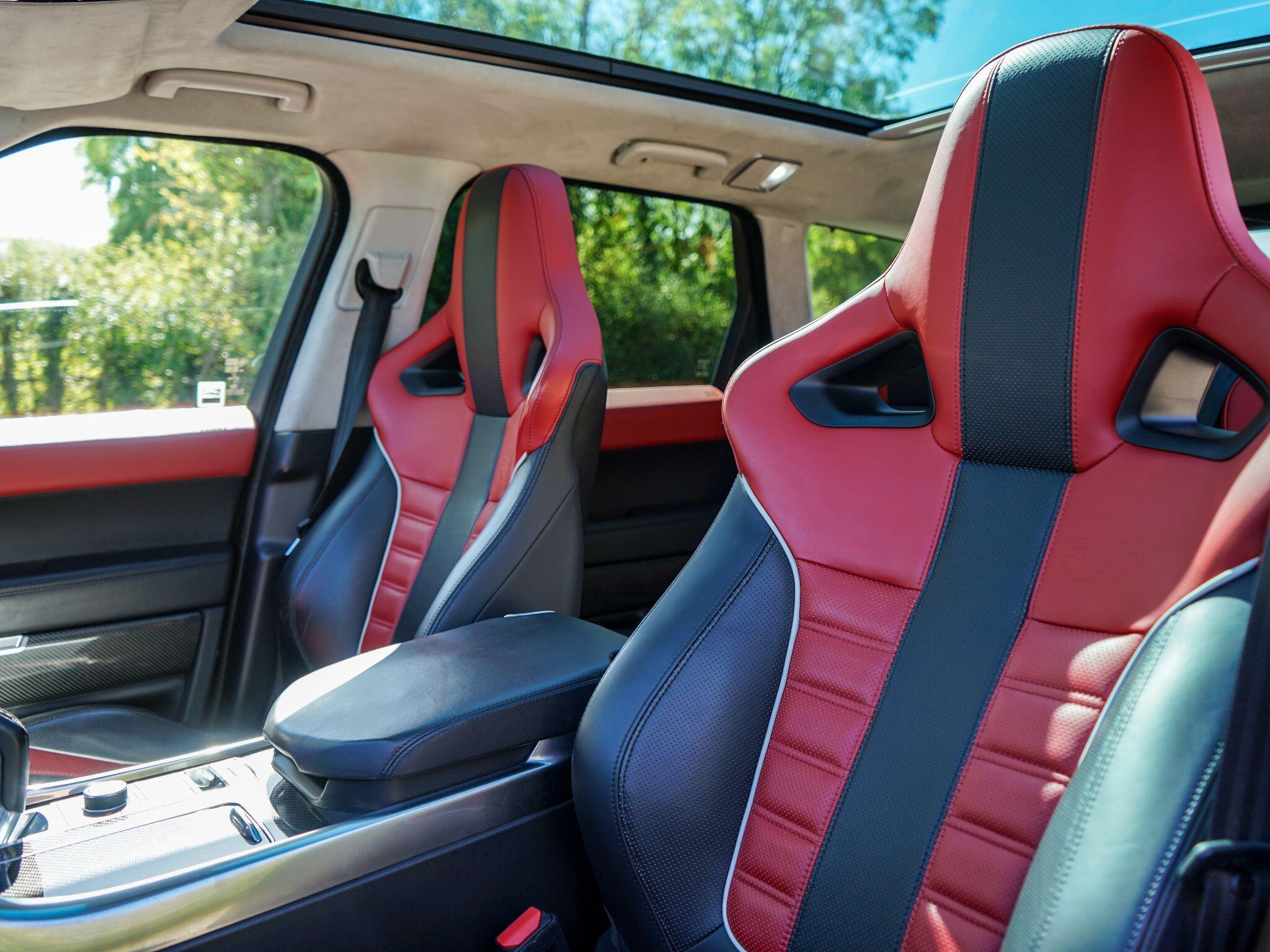 Land Rover Range Rover Sport view 12