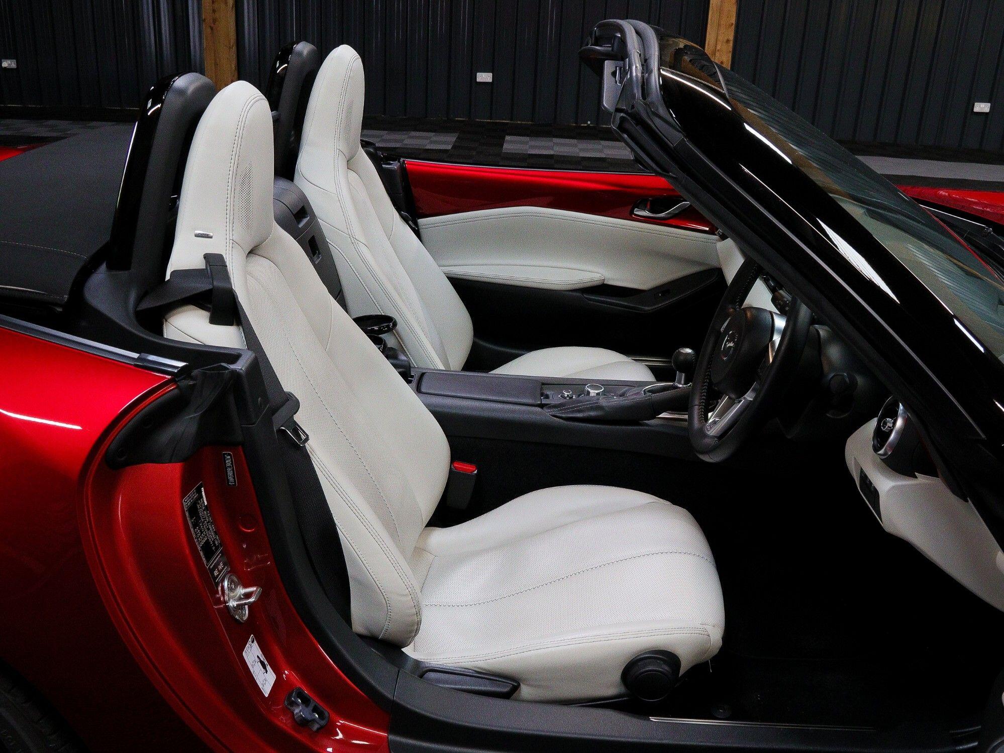 Mazda MX-5 view 29