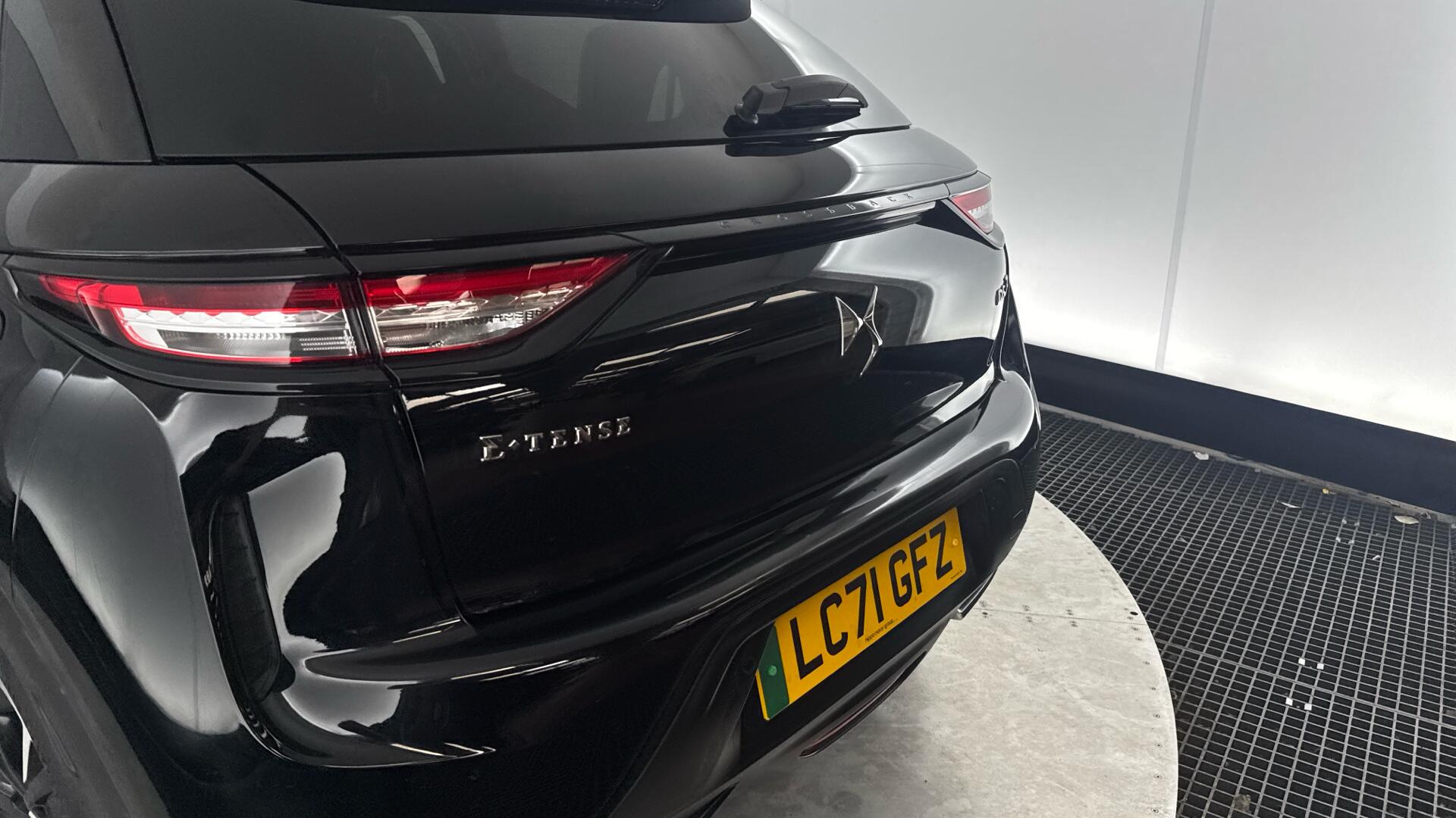 DS Automobiles DS 3 Crossback view 22