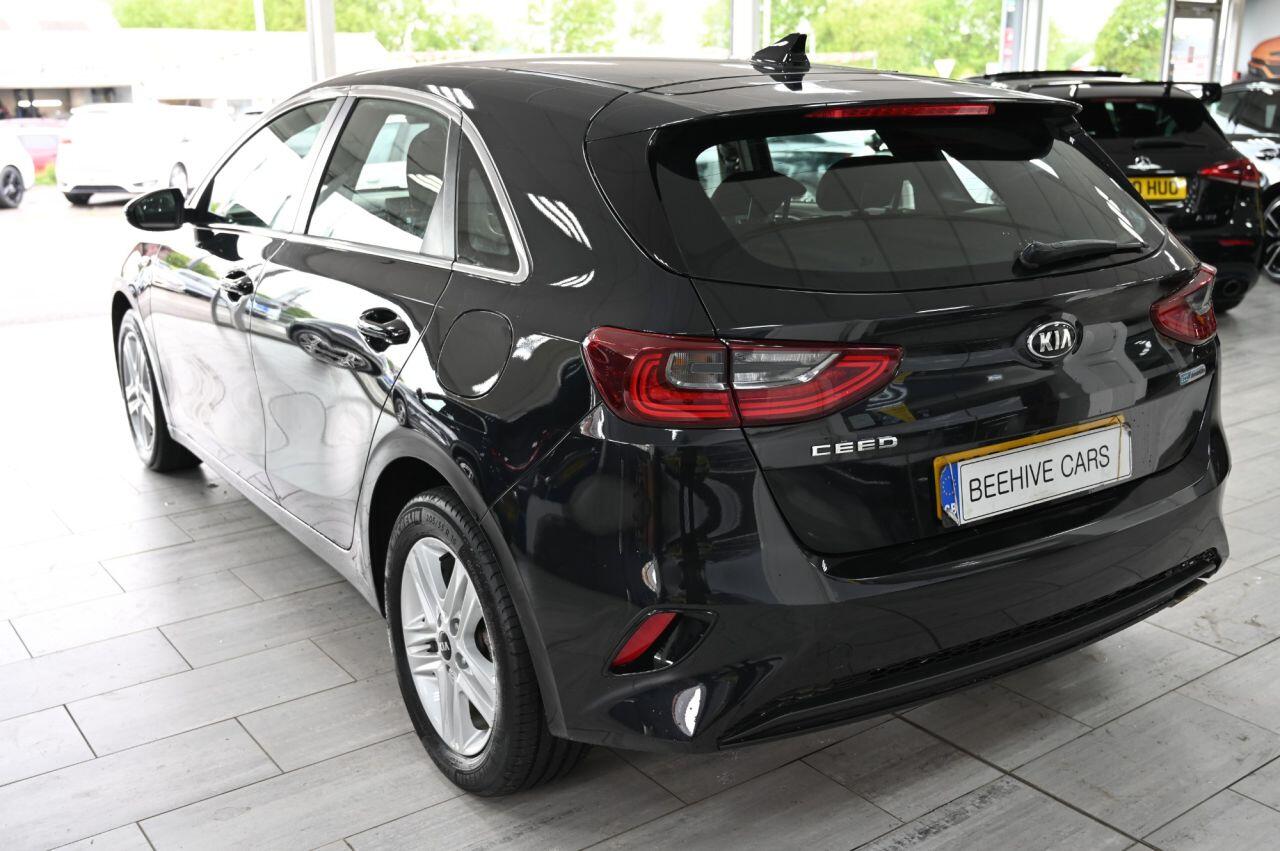 Kia Ceed view 10