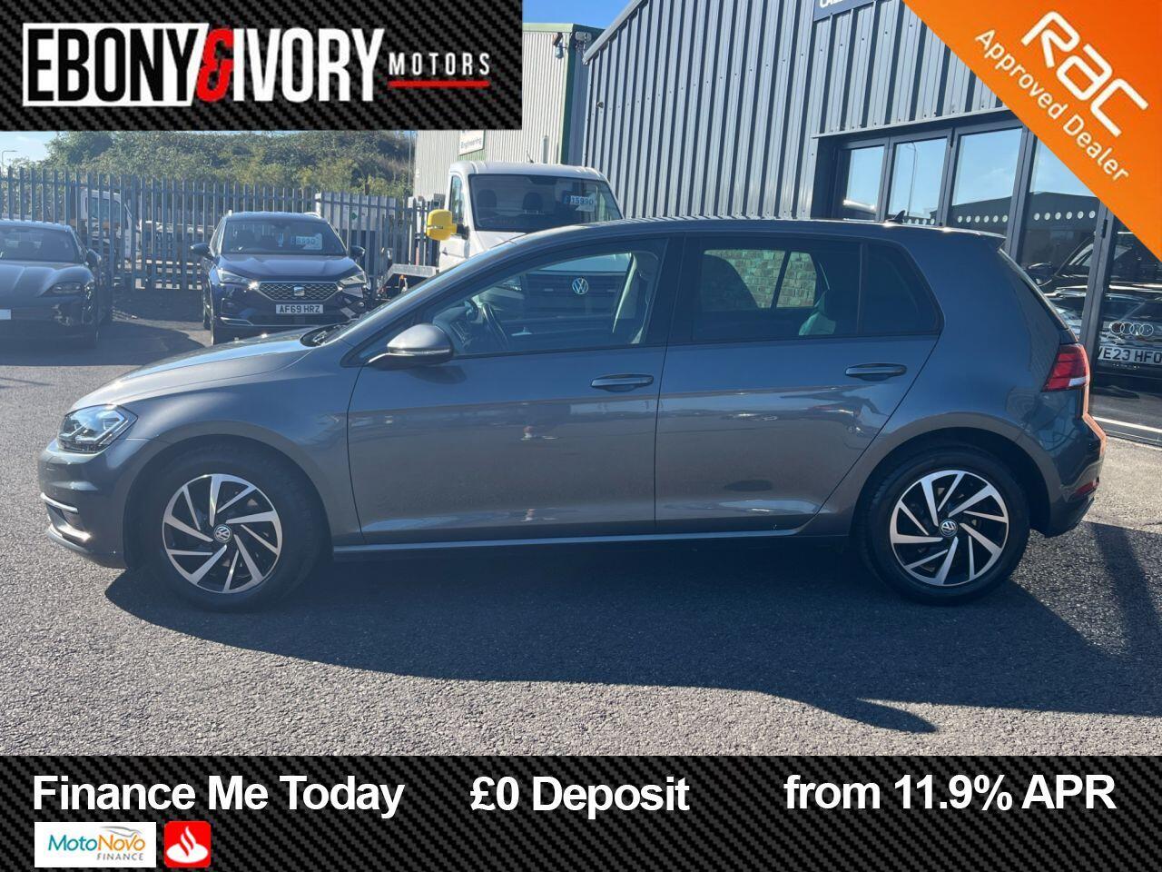 Volkswagen Golf view 2