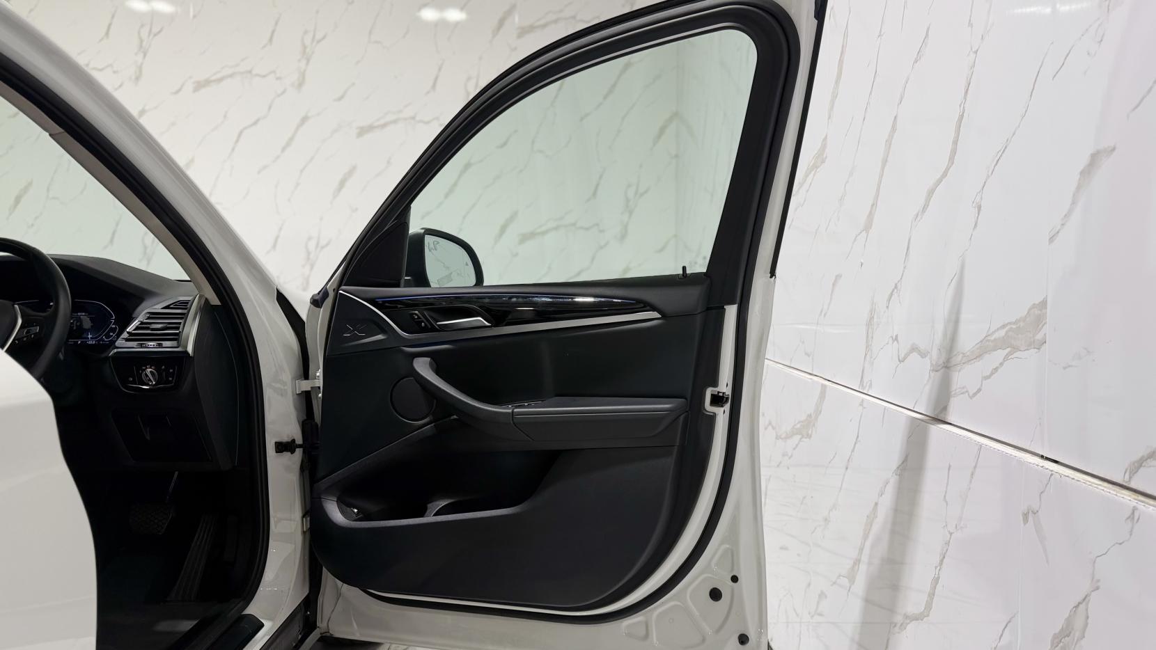 BMW X3 view 35