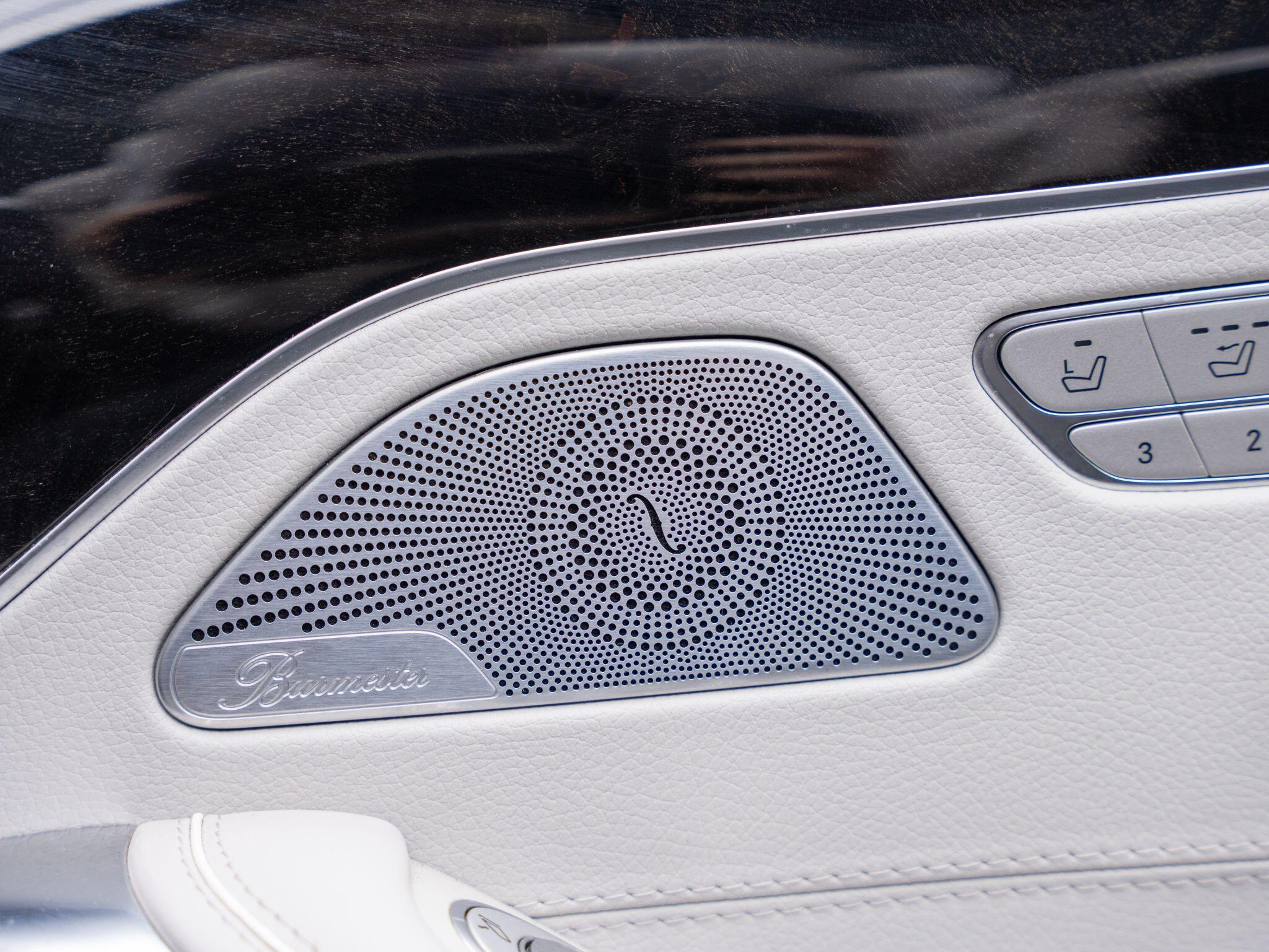 Mercedes-Benz S-Class view 6