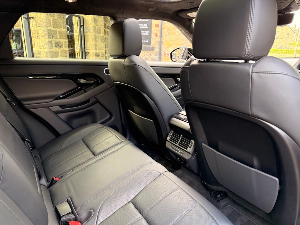 Land Rover Range Rover Evoque view 38