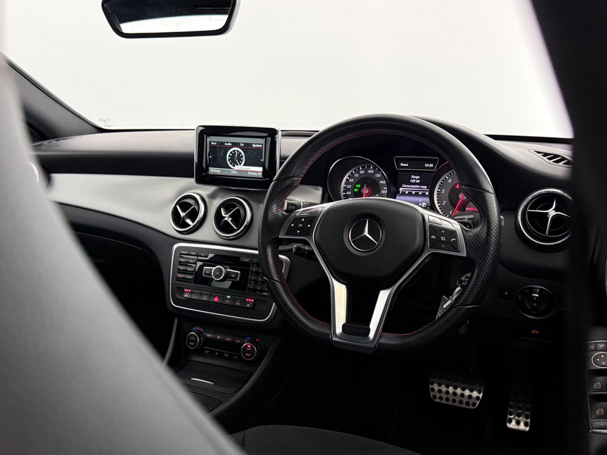 Mercedes-Benz CLA view 15